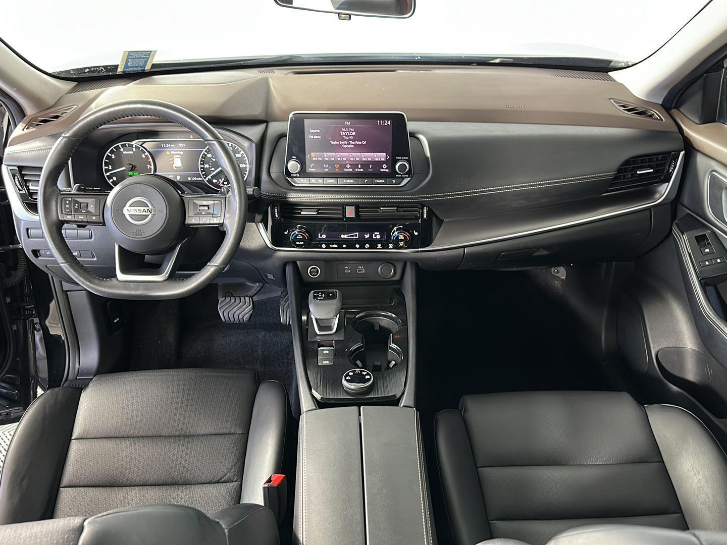 Used 2021 Super Black Nissan SV image 2