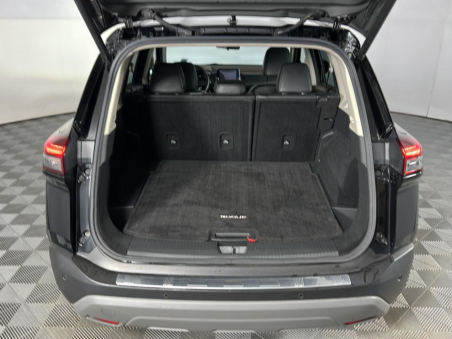 Used 2021 Super Black Nissan SV image 11