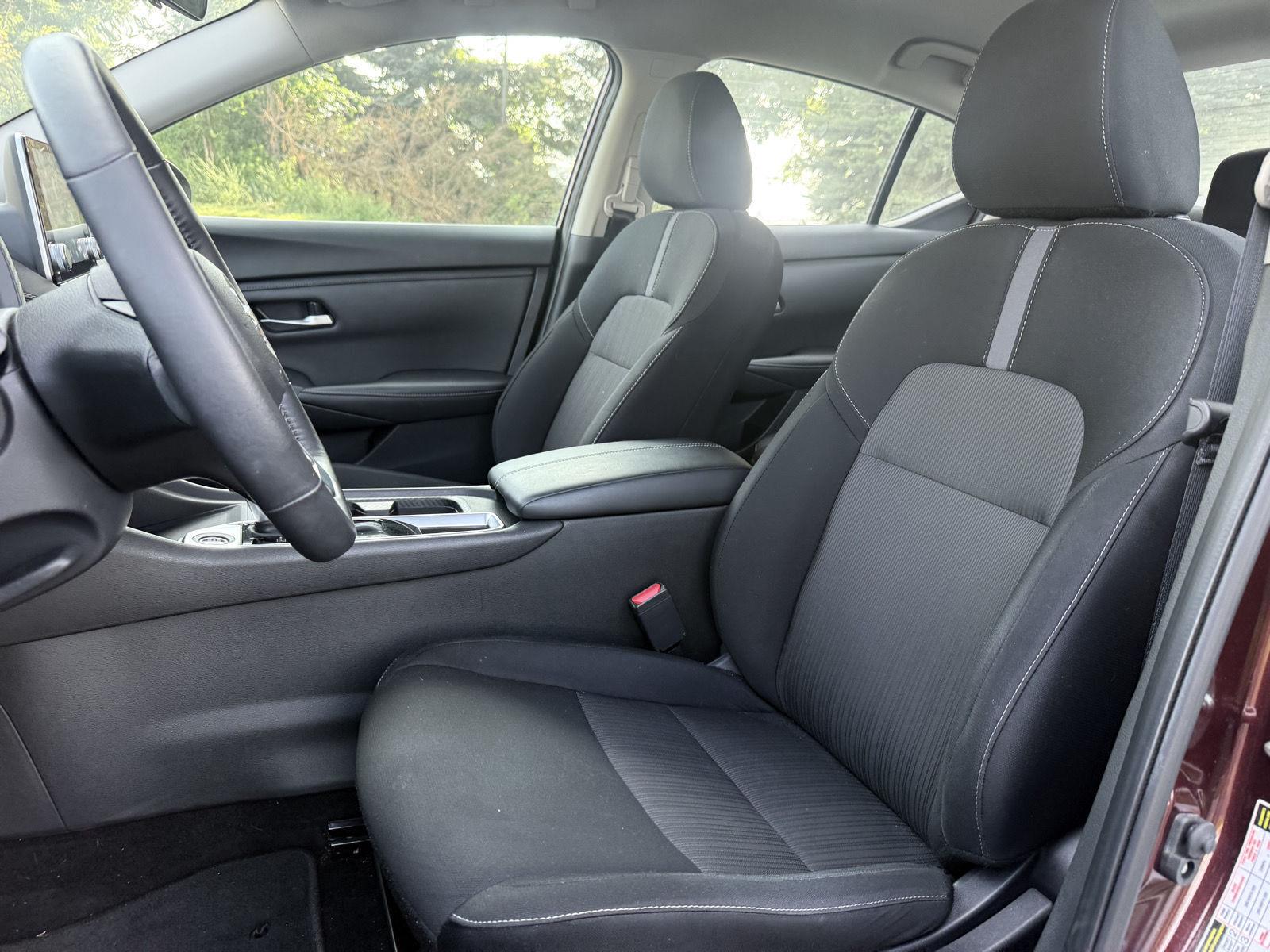Used 2023 Rosewood Metallic Nissan SV image 5
