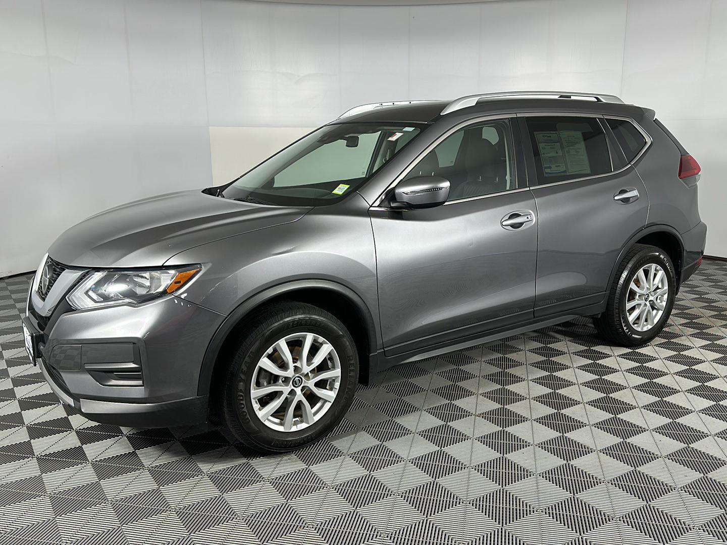 Used 2019 Gun Metallic Nissan SV image 4