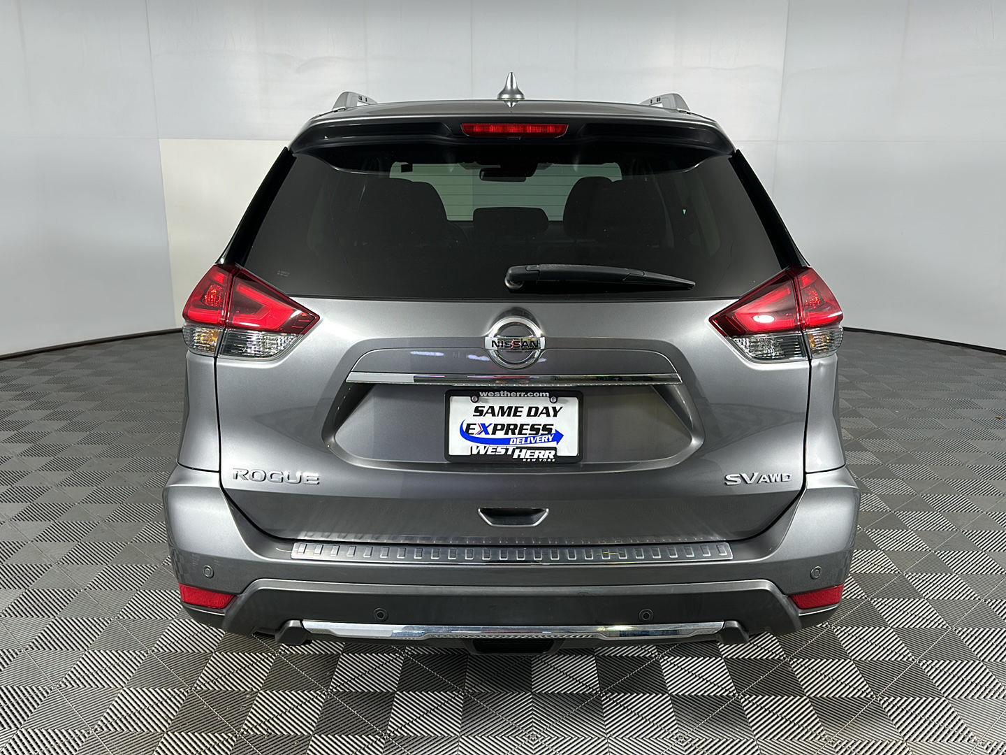 Used 2019 Gun Metallic Nissan SV image 22