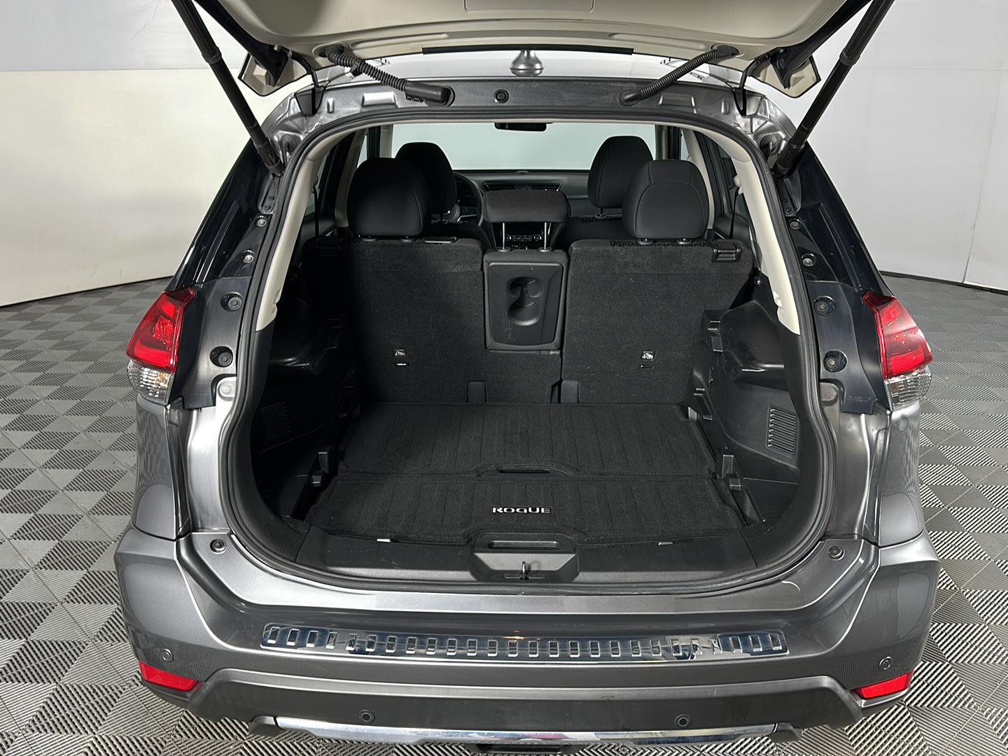 Used 2019 Gun Metallic Nissan SV image 23