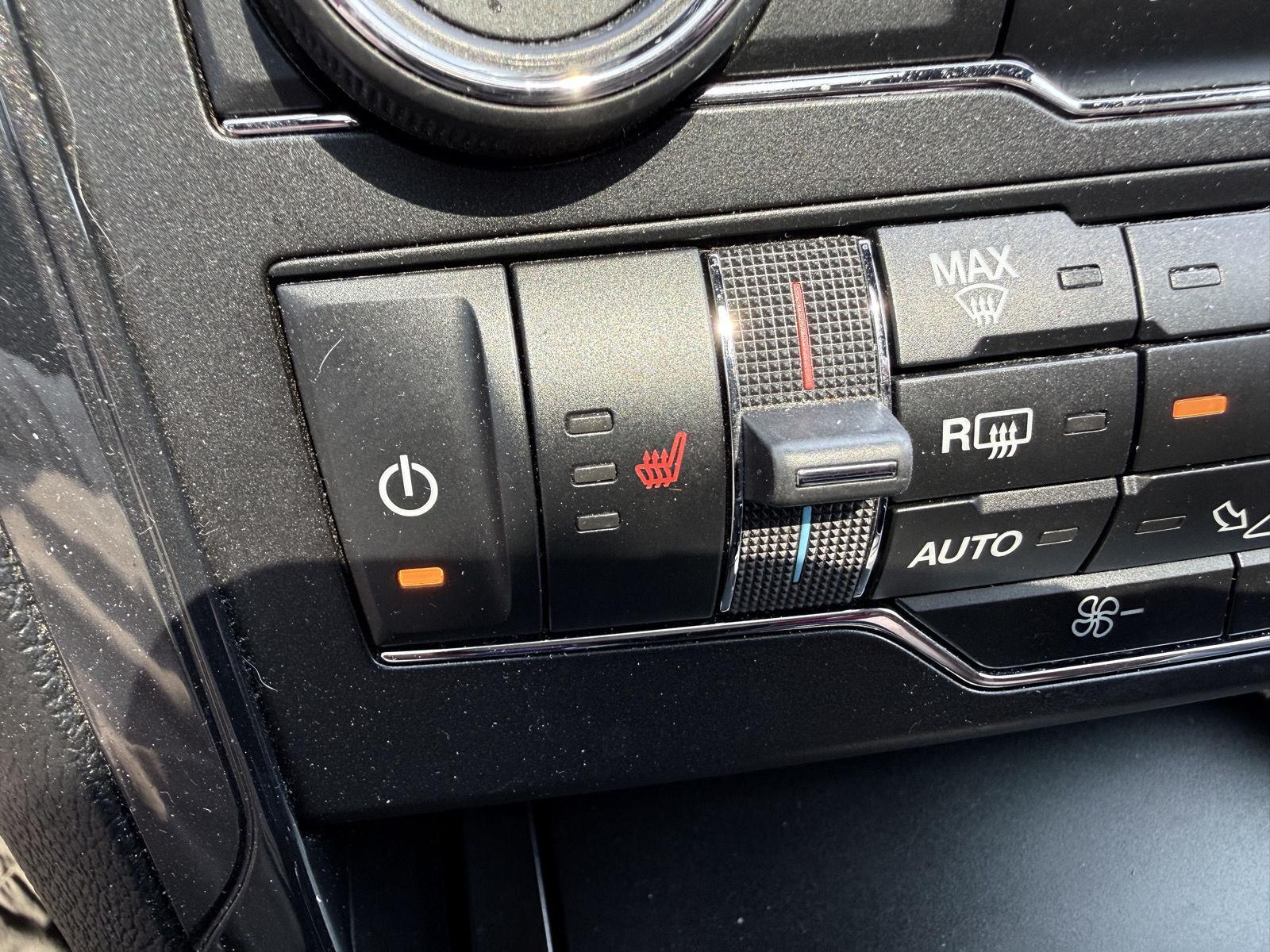 Used 2018 Ruby Red Metallic Tinted Clearcoat Ford XLT image 5