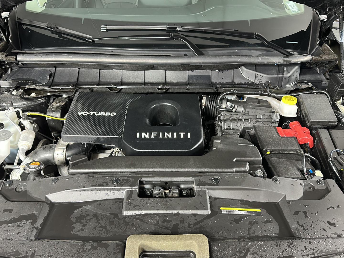 Certified Used 2026 Mineral Black INFINITI LUXE image 19