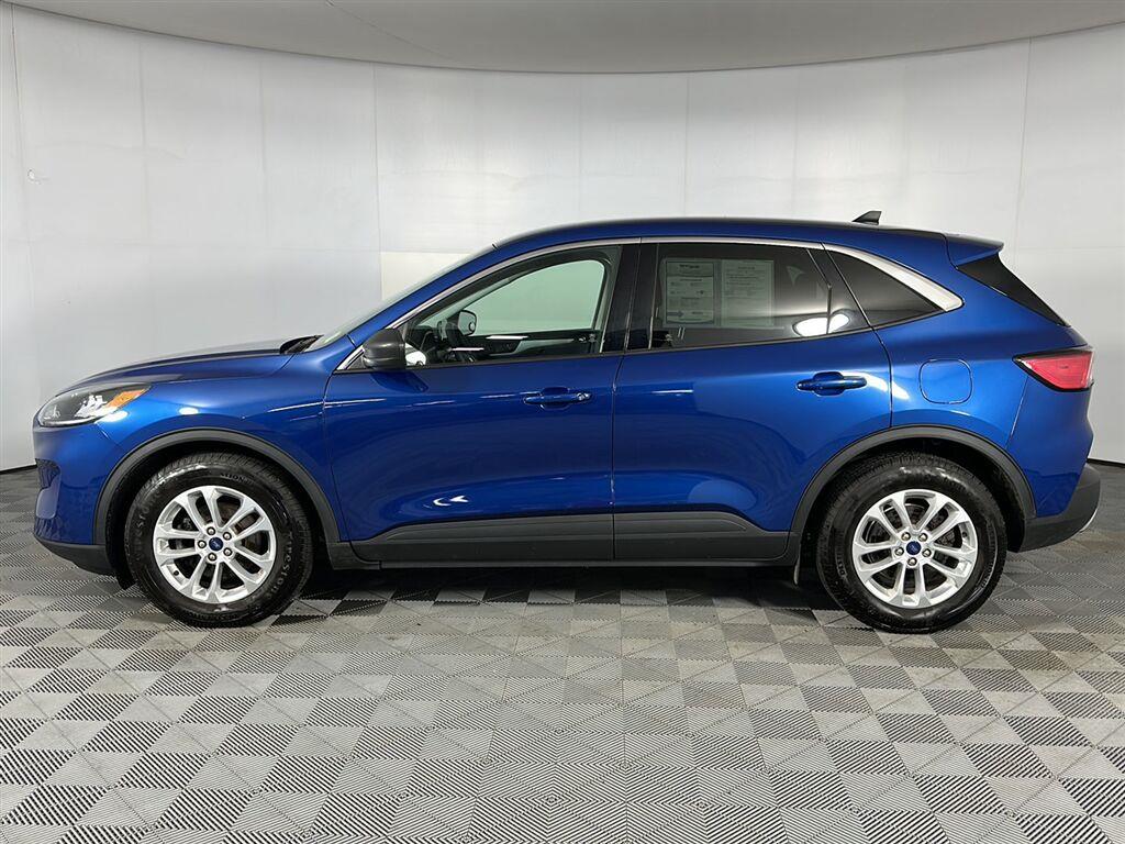 Used 2022 Atlas Blue Ford SE image 13