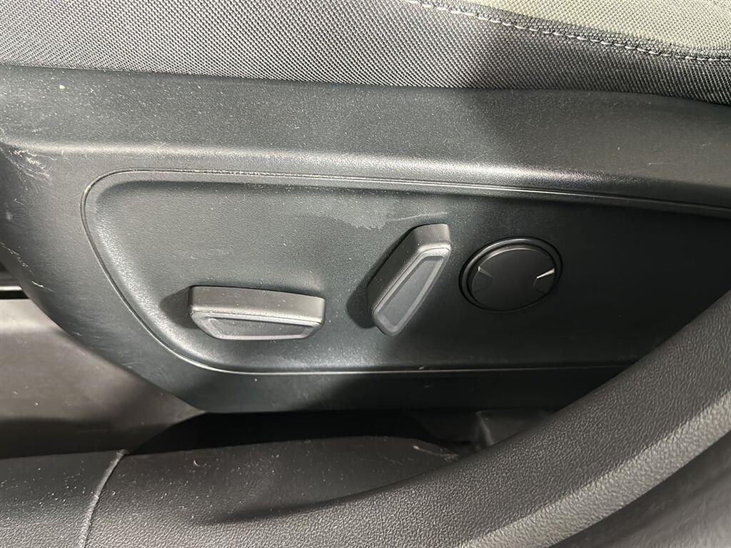 Used 2022 Atlas Blue Ford SE image 15