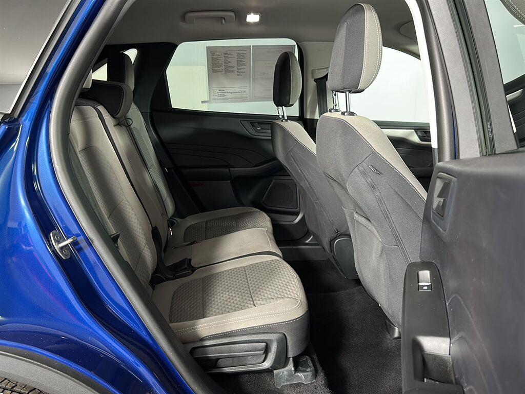 Used 2022 Atlas Blue Ford SE image 28