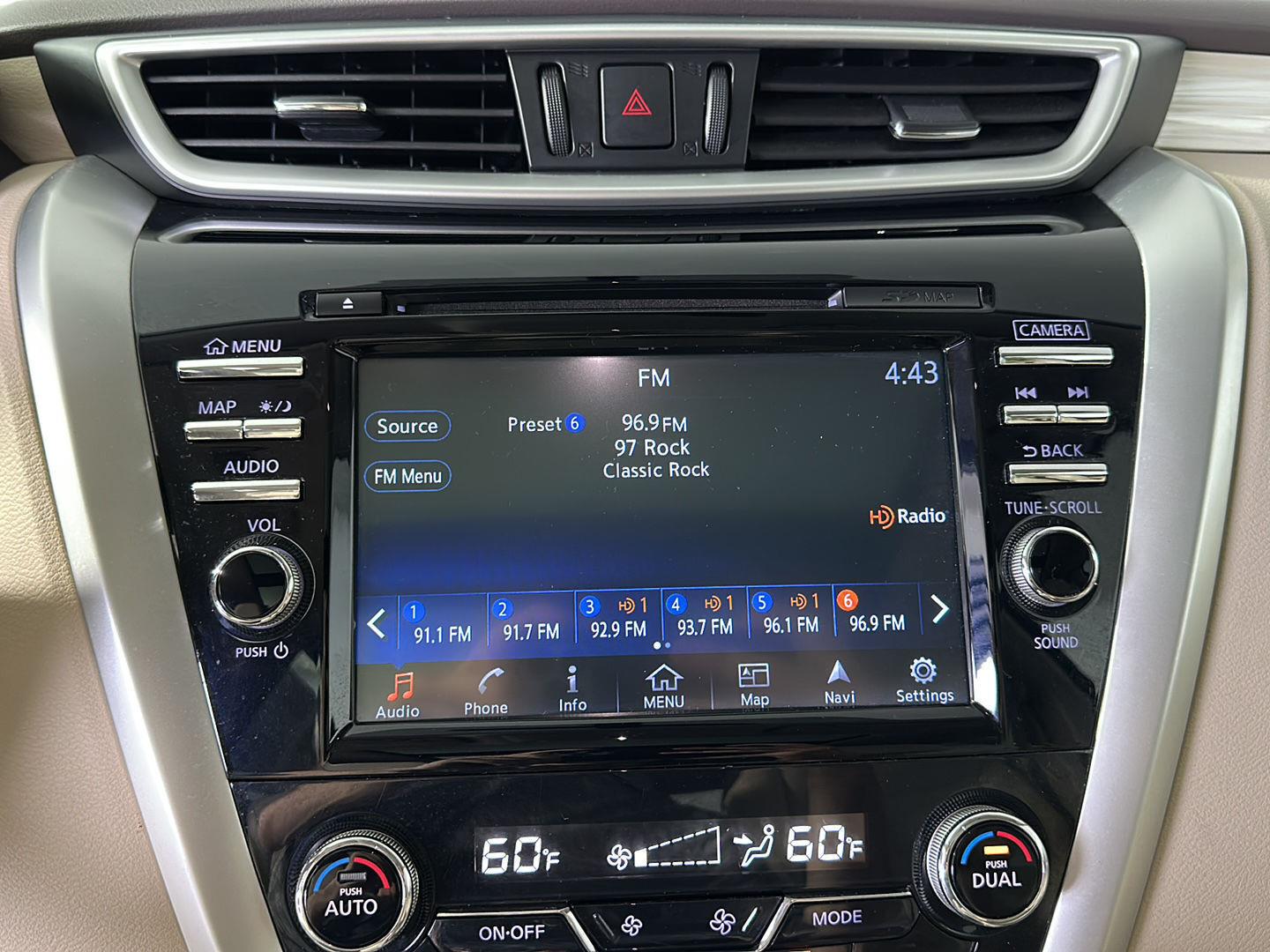 Used 2018 Pearl White Nissan SL image 26