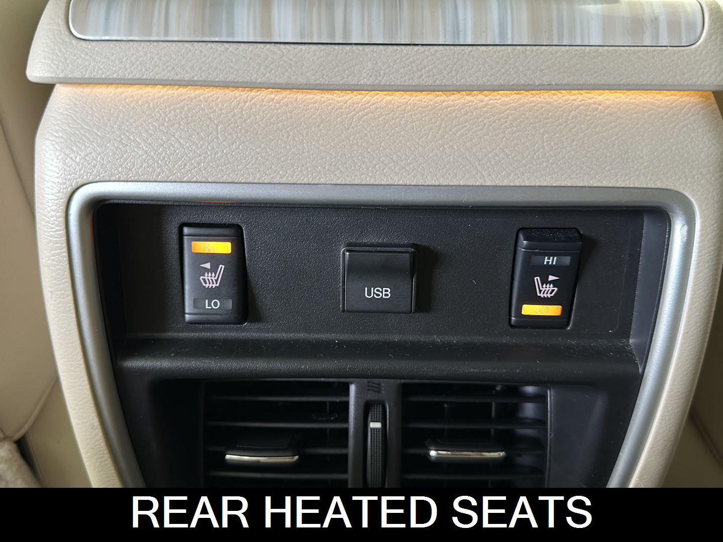 Used 2018 Pearl White Nissan SL image 10