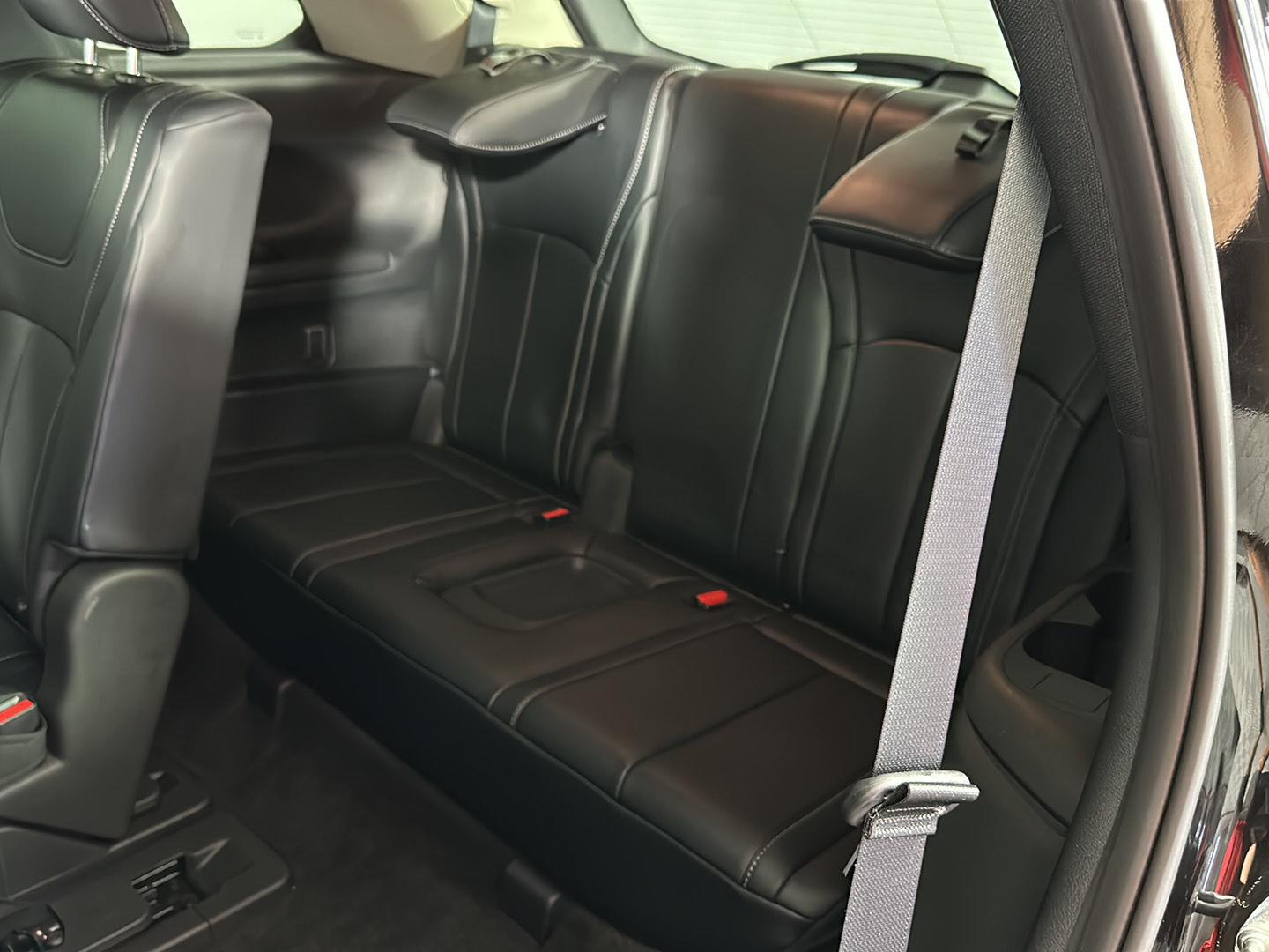 Certified Used 2023 Mineral Black INFINITI LUXE image 30