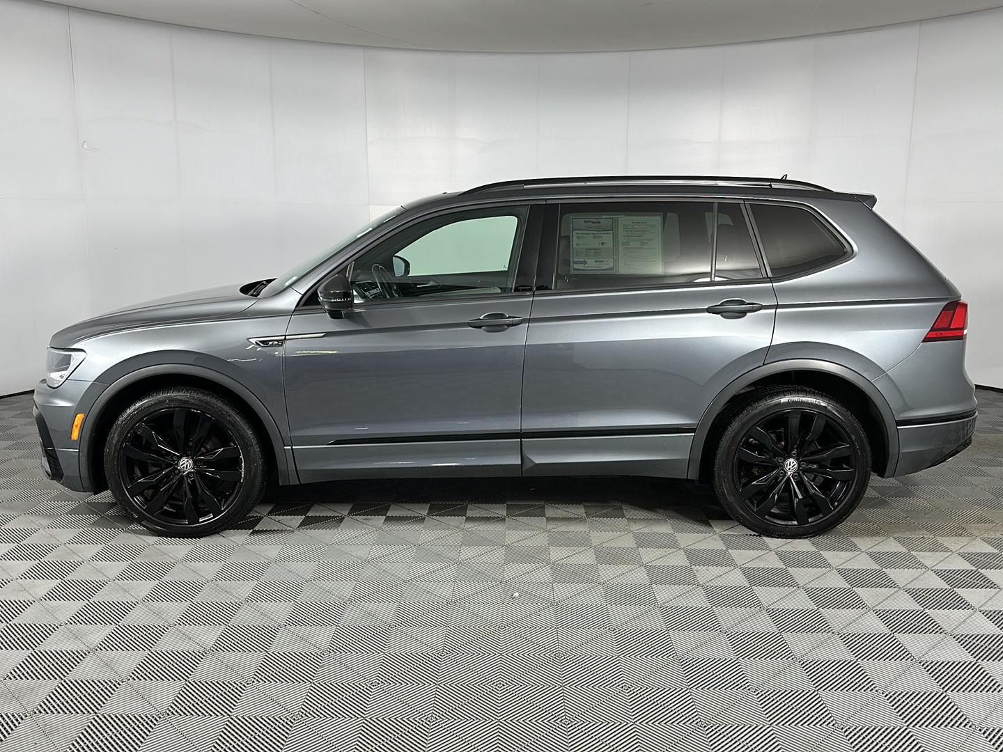 Used 2021 Platinum Gray Metallic Volkswagen SE R-Line Black image 5