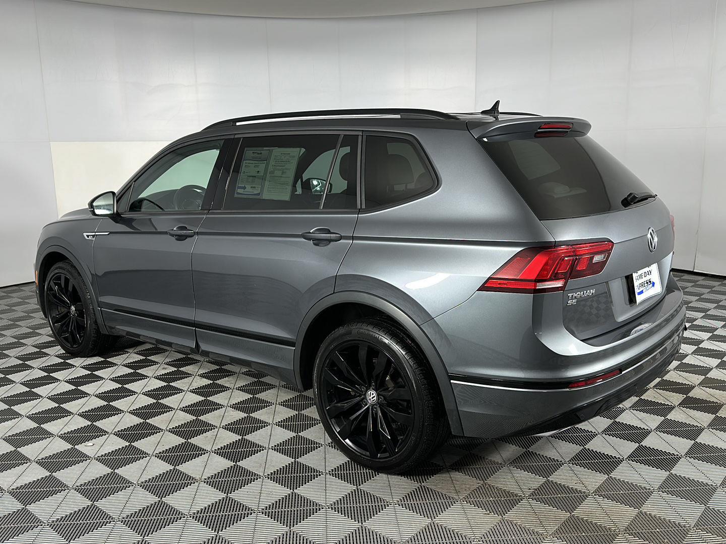 Used 2021 Platinum Gray Metallic Volkswagen SE R-Line Black image 30