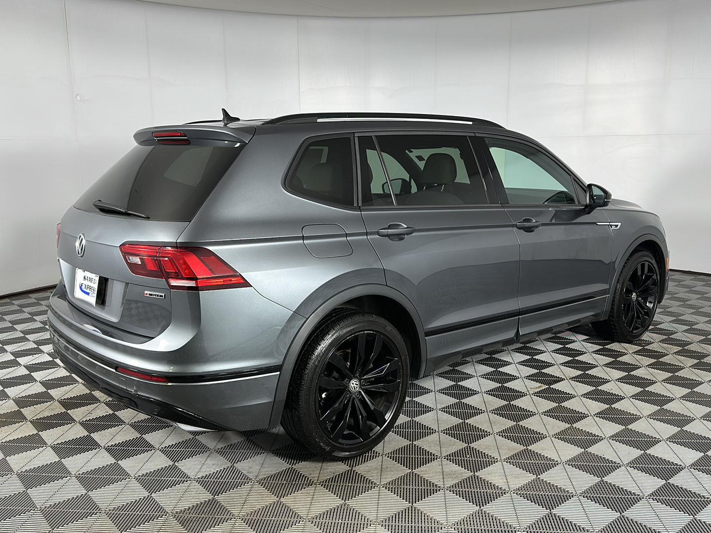 Used 2021 Platinum Gray Metallic Volkswagen SE R-Line Black image 33