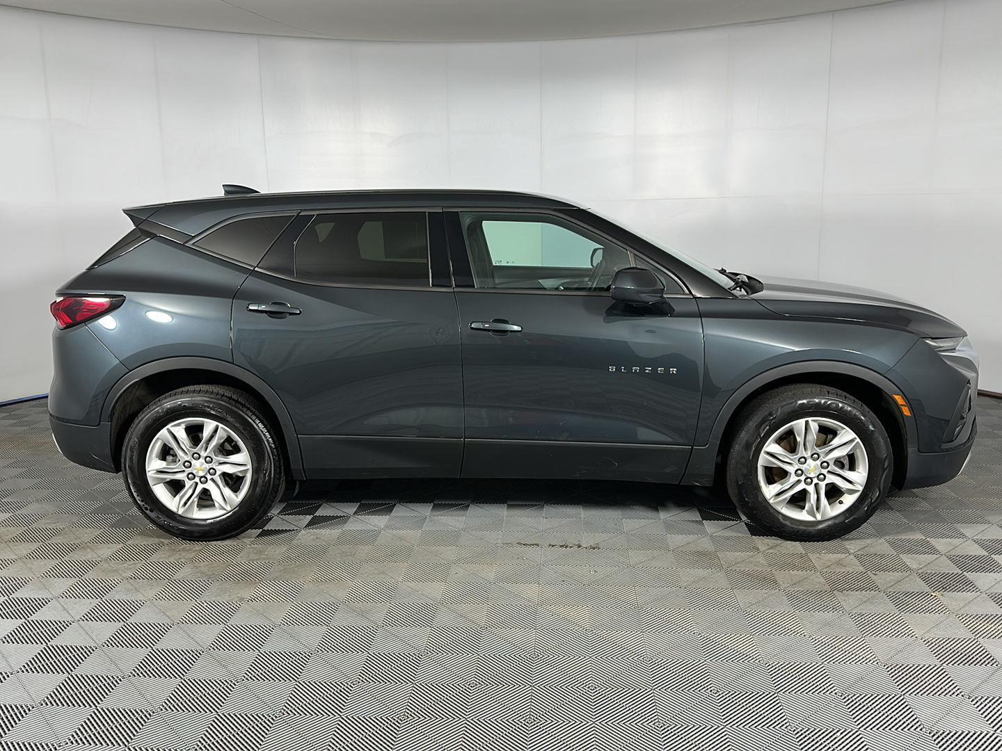 Used 2020 Graphite Metallic Chevrolet LT image 28