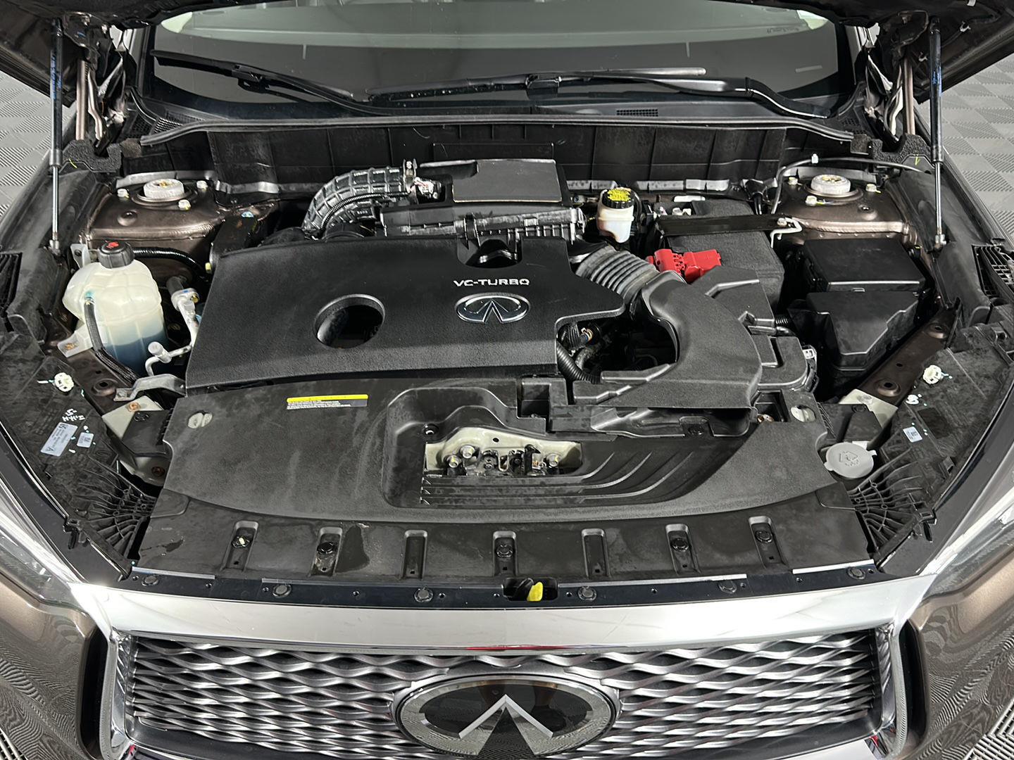 Used 2019 Chestnut Bronze INFINITI ESSENTIAL image 15