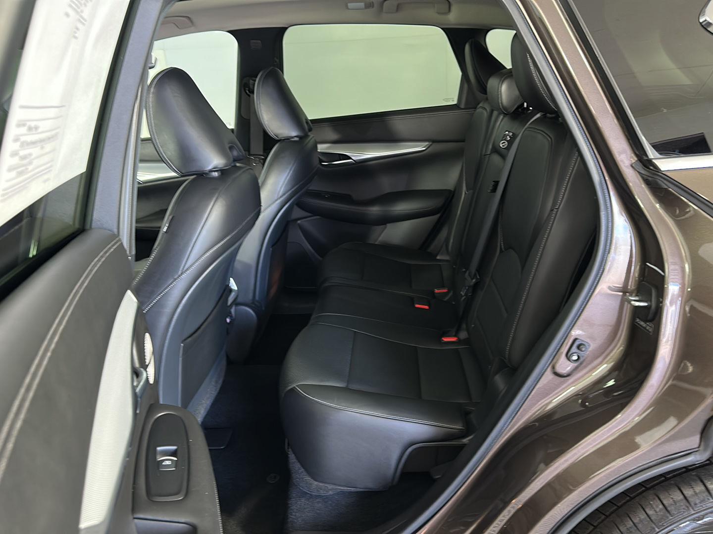 Used 2019 Chestnut Bronze INFINITI ESSENTIAL image 28