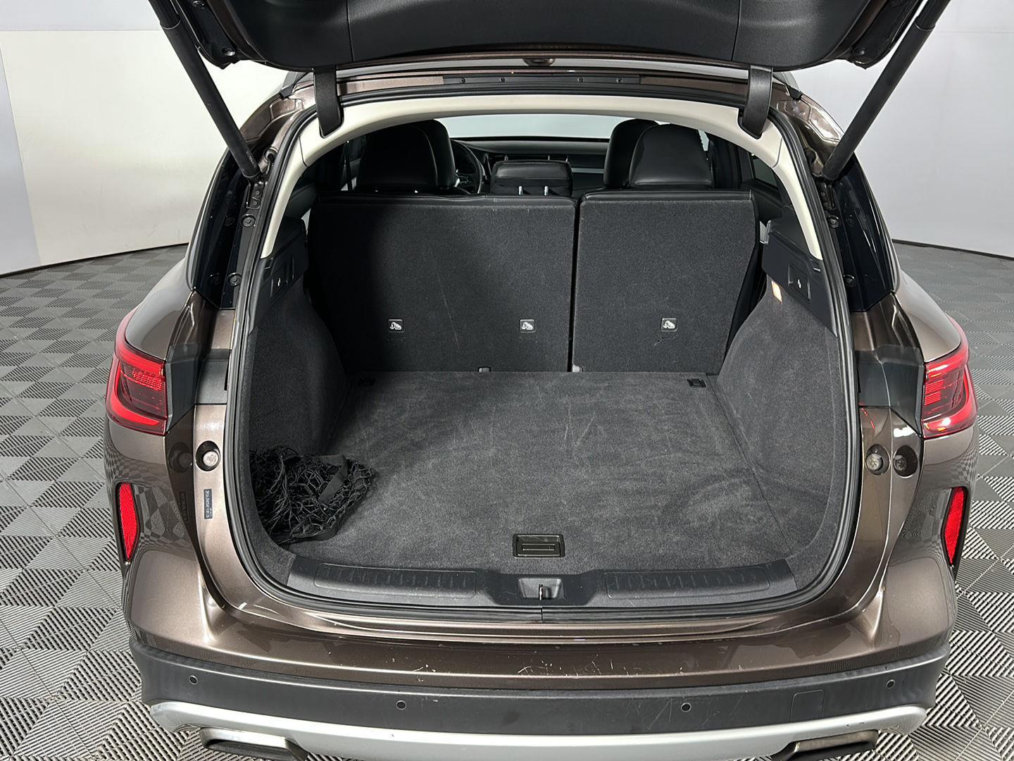 Used 2019 Chestnut Bronze INFINITI ESSENTIAL image 12