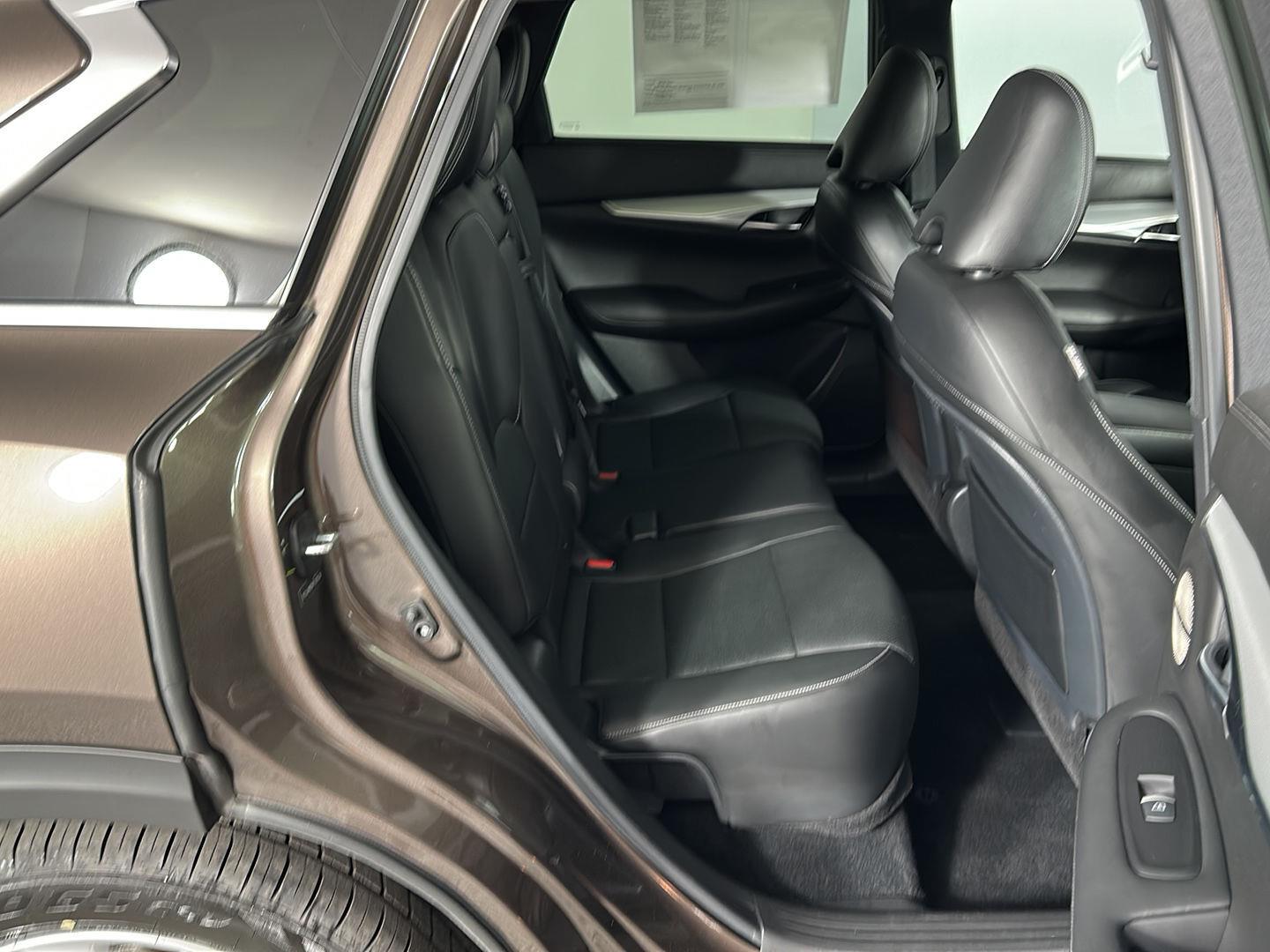 Used 2019 Chestnut Bronze INFINITI ESSENTIAL image 33