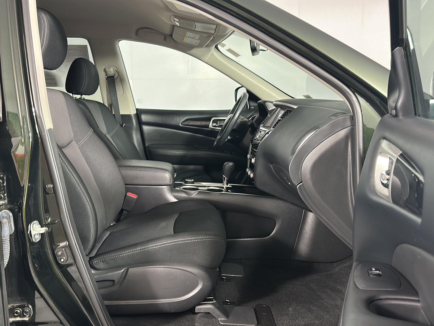 Used 2019 Midnight Pine Metallic Nissan SV image 29