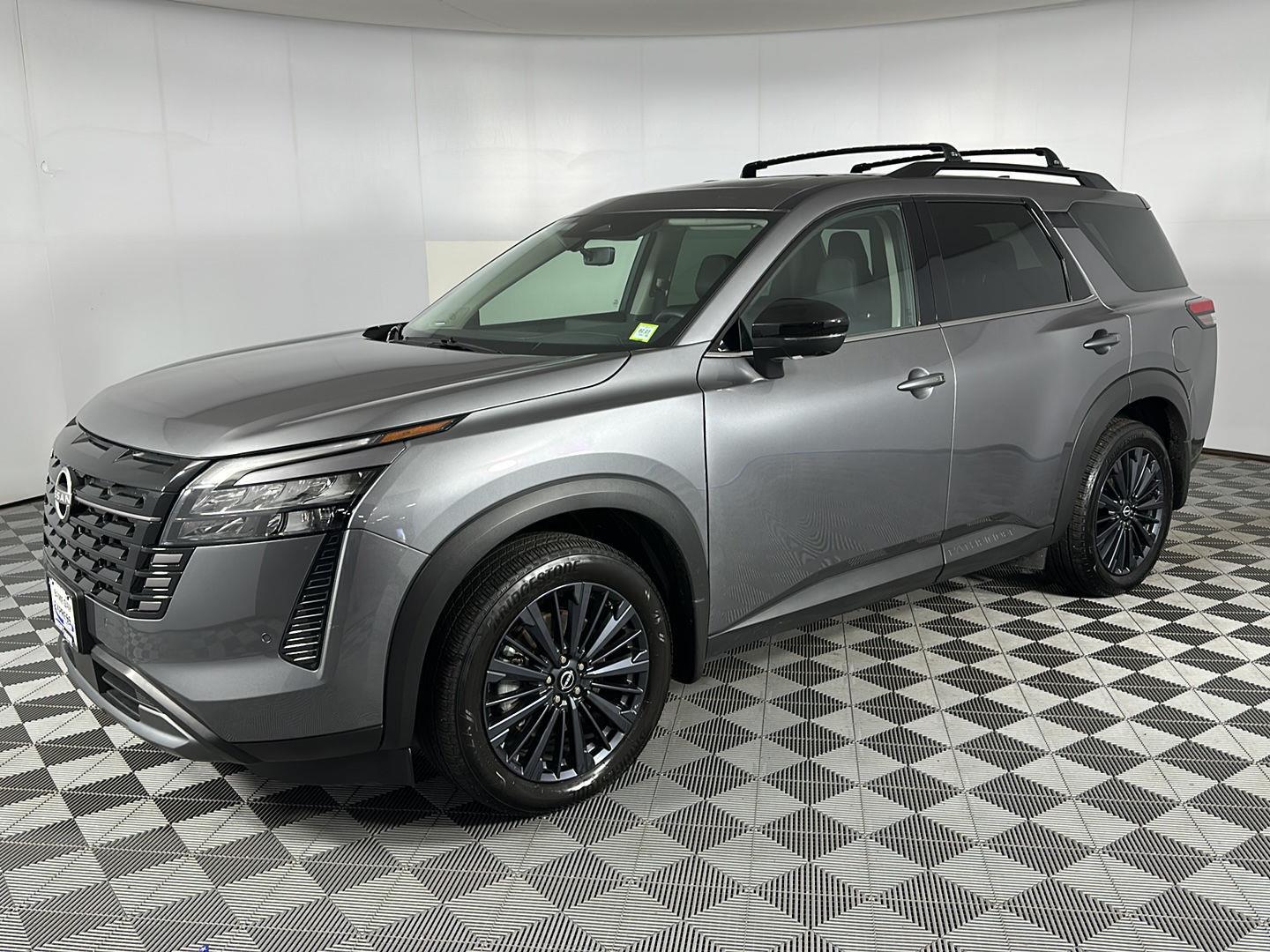 Certified Used 2026 Gun Metallic Nissan SL image 19