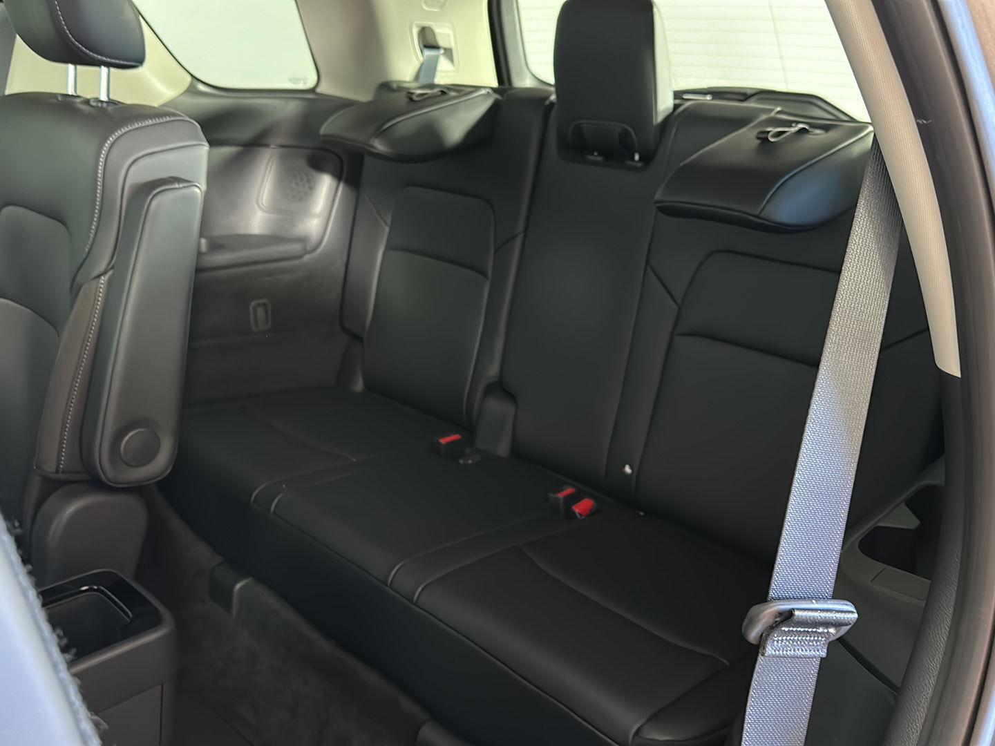 Certified Used 2026 Gun Metallic Nissan SL image 31