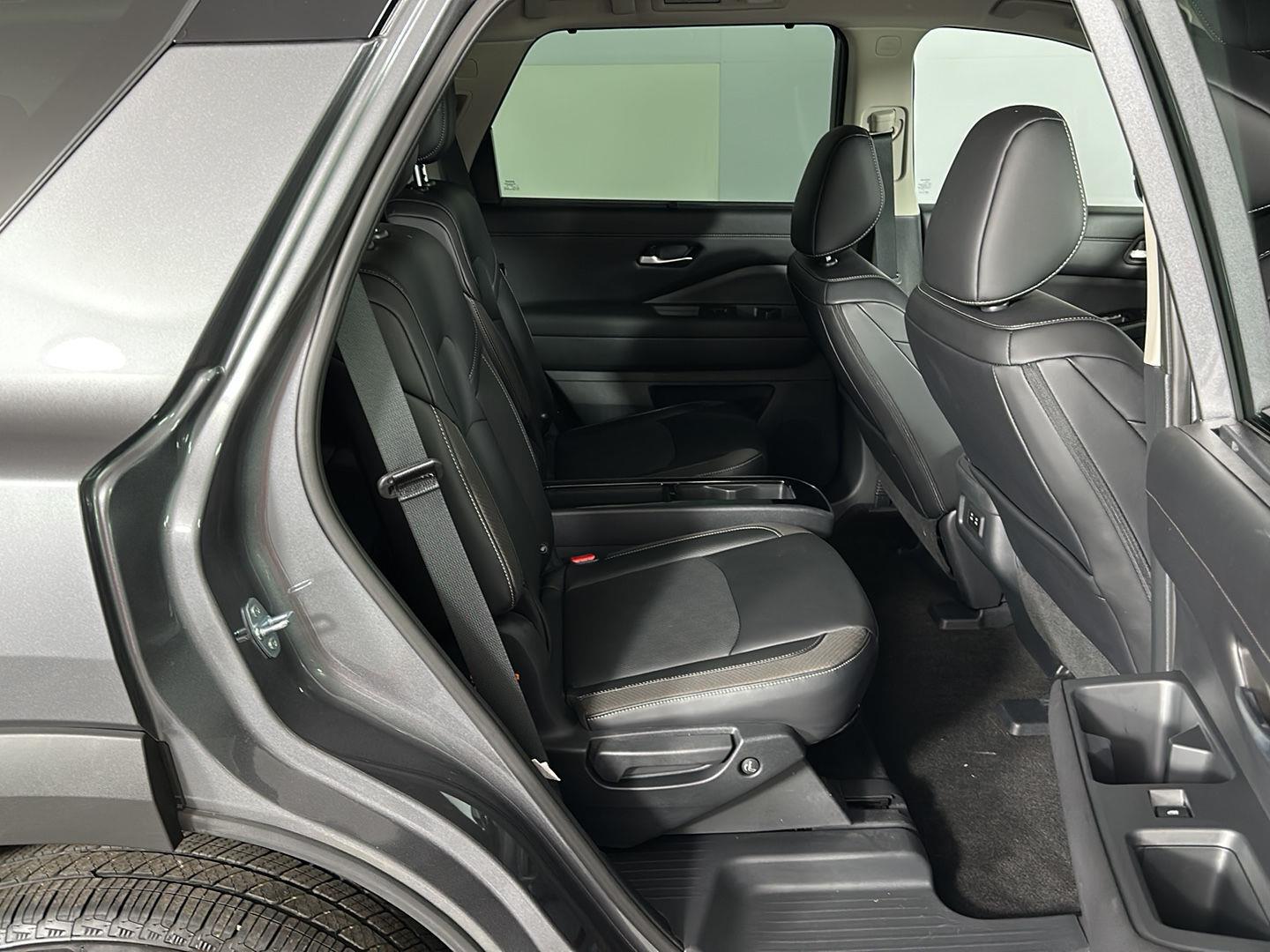 Certified Used 2026 Gun Metallic Nissan SL image 36