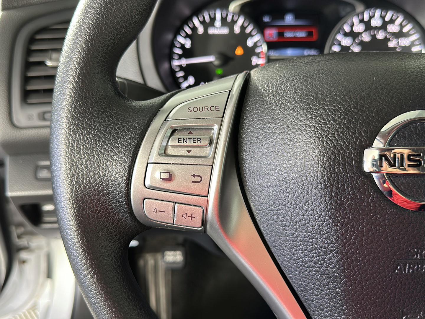 Used 2018 Brilliant Silver Nissan 2.5 S image 13