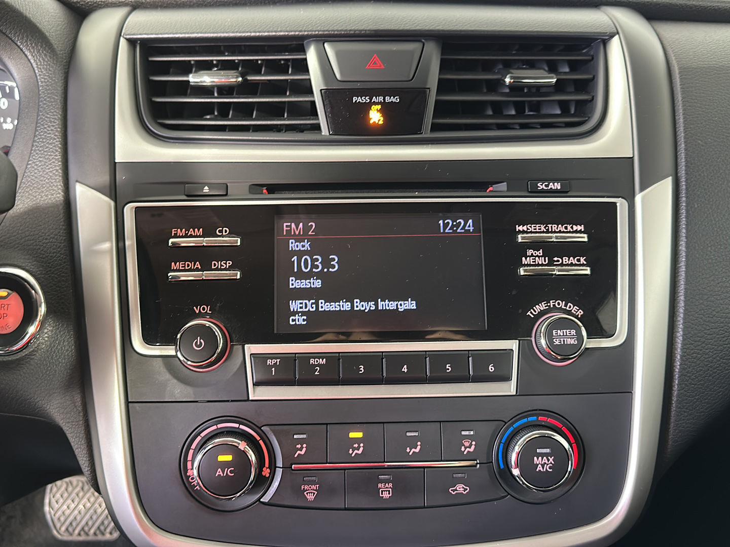 Used 2018 Brilliant Silver Nissan 2.5 S image 16