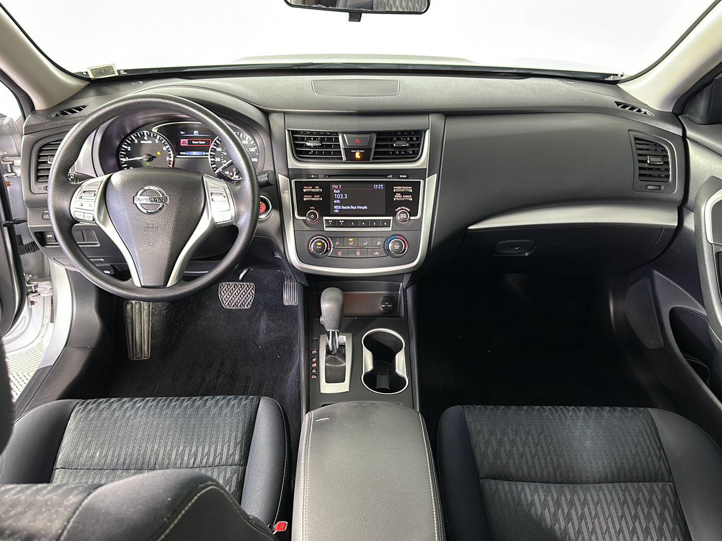 Used 2018 Brilliant Silver Nissan 2.5 S image 21