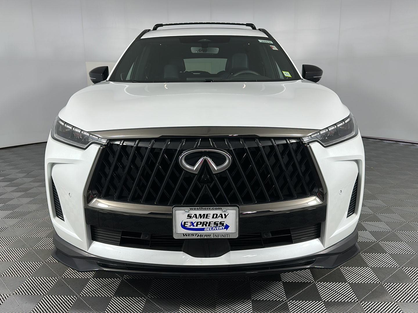 Used 2026 Radiant White INFINITI SPORT image 2