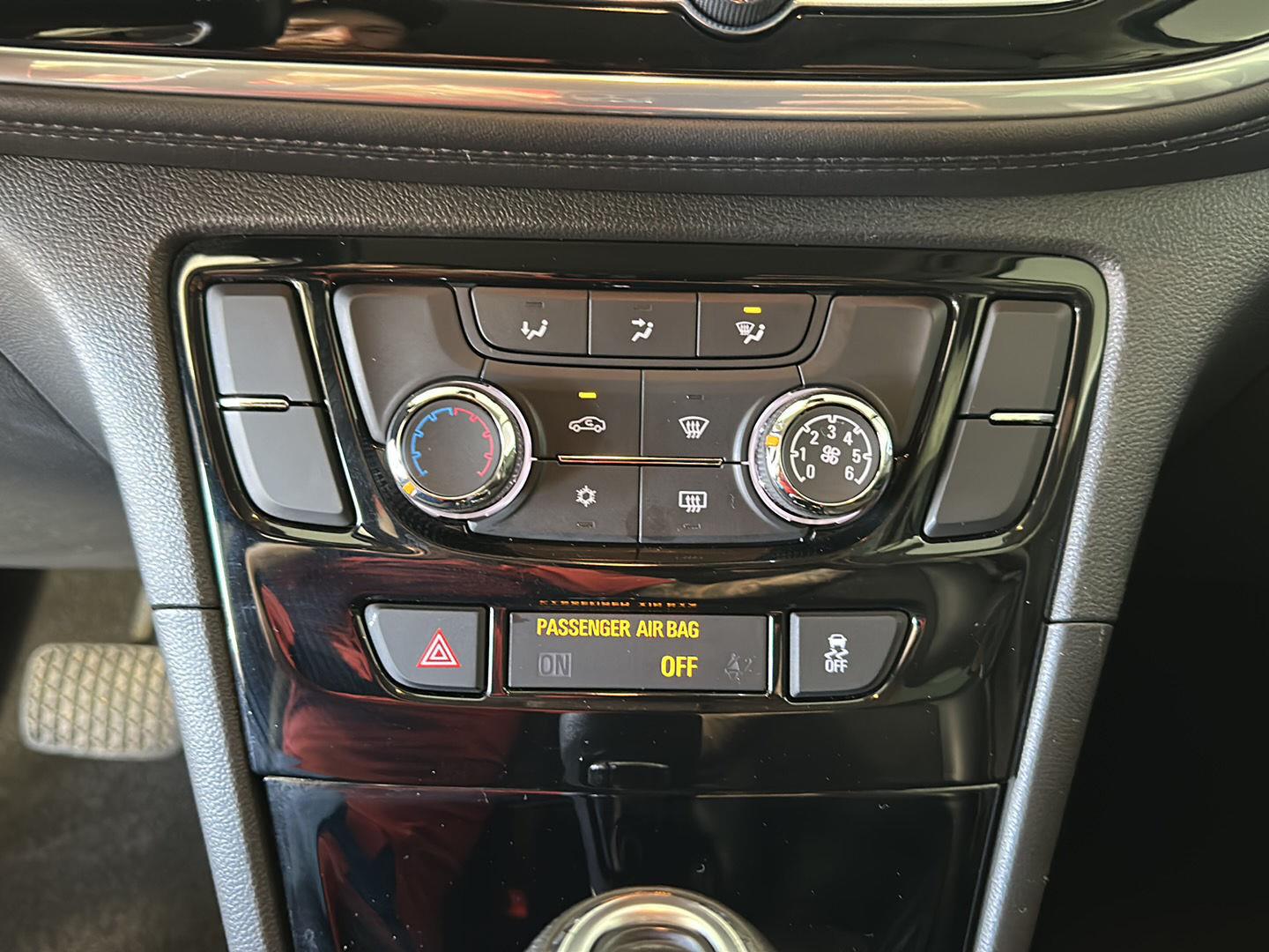 Used 2020 Deep Azure Metallic Buick Preferred image 26