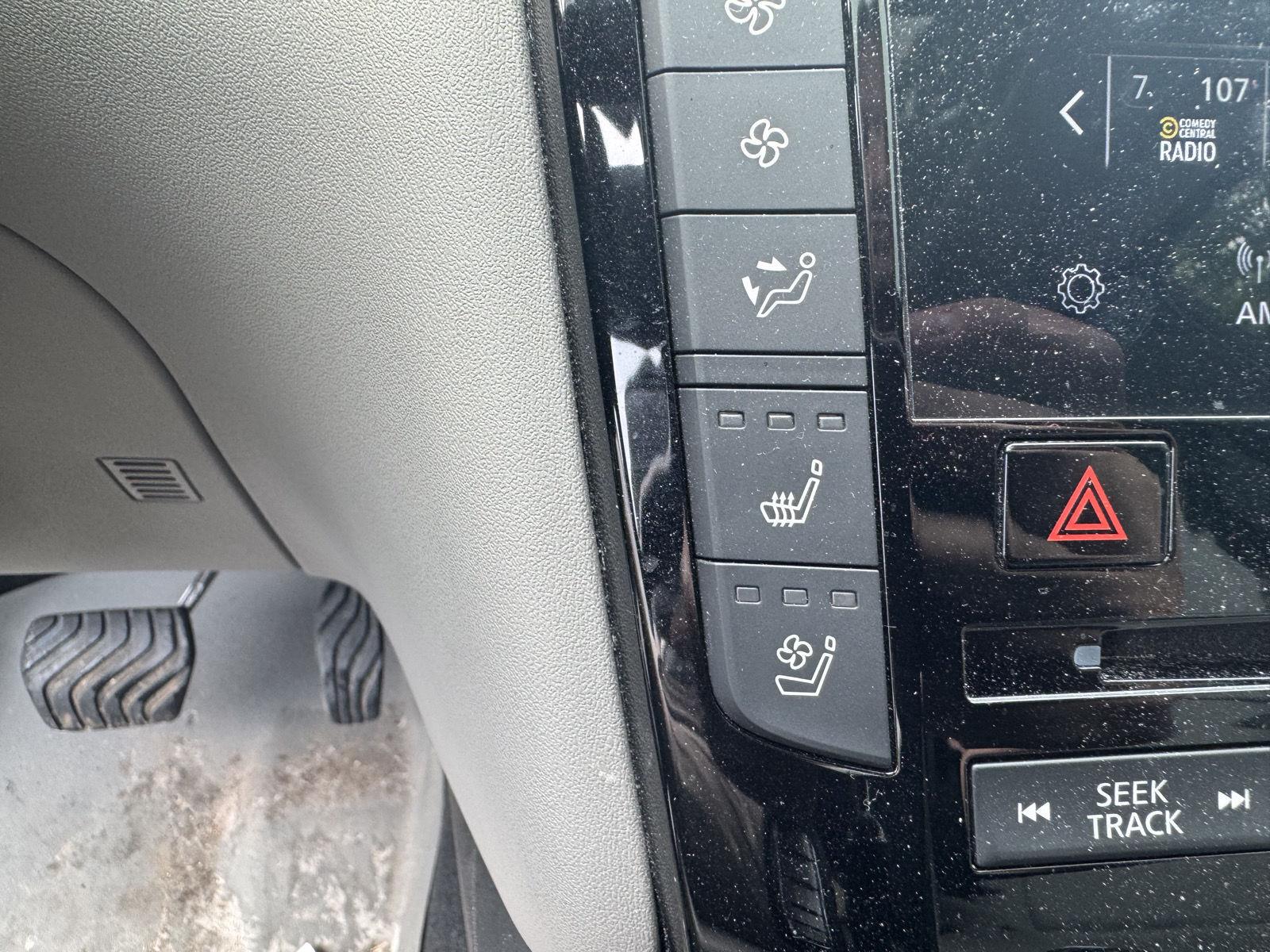 Used 2023 Hermosa Blue INFINITI SENSORY image 8