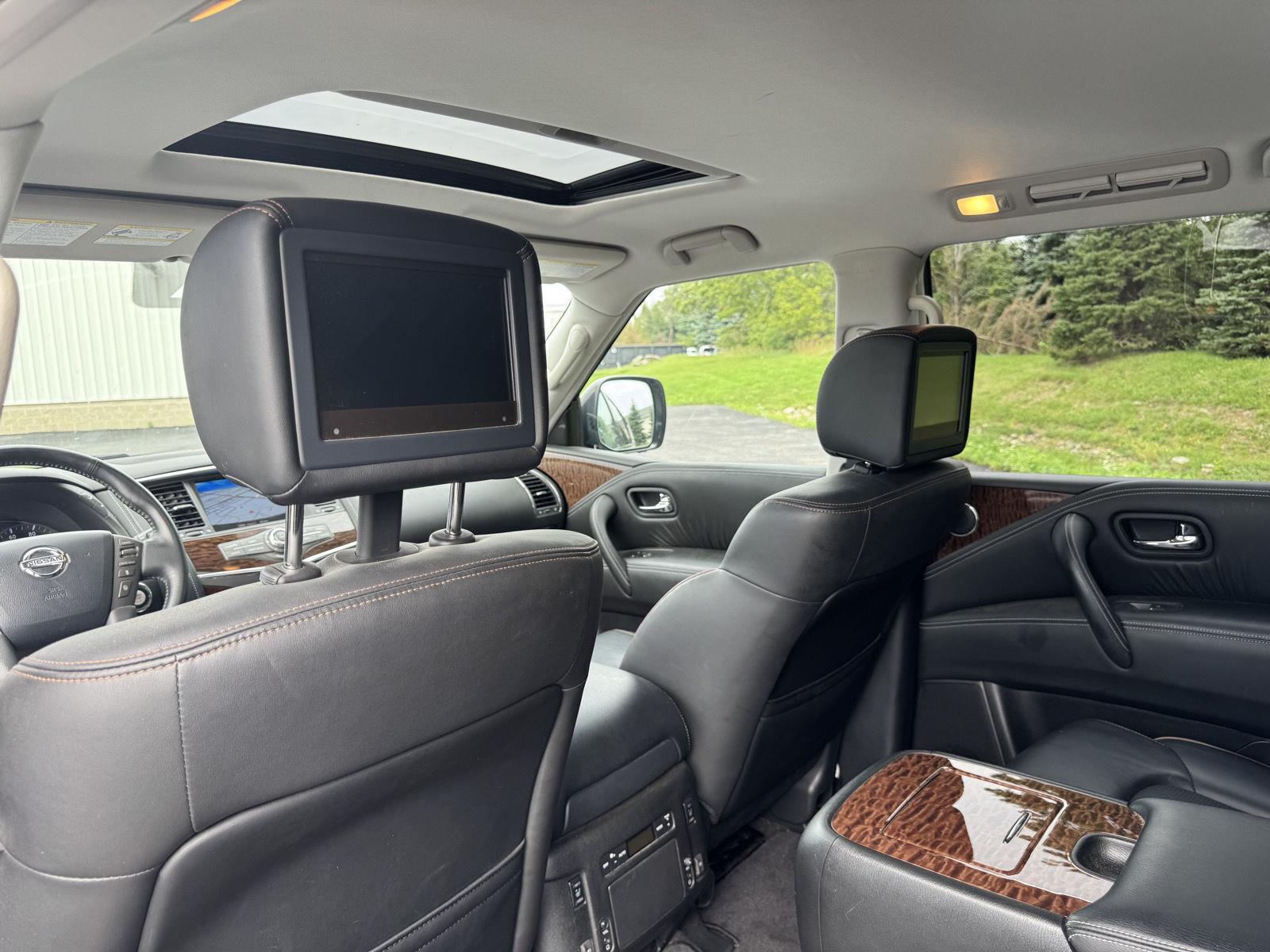 Used 2018 Mocha Almond Nissan Platinum image 7