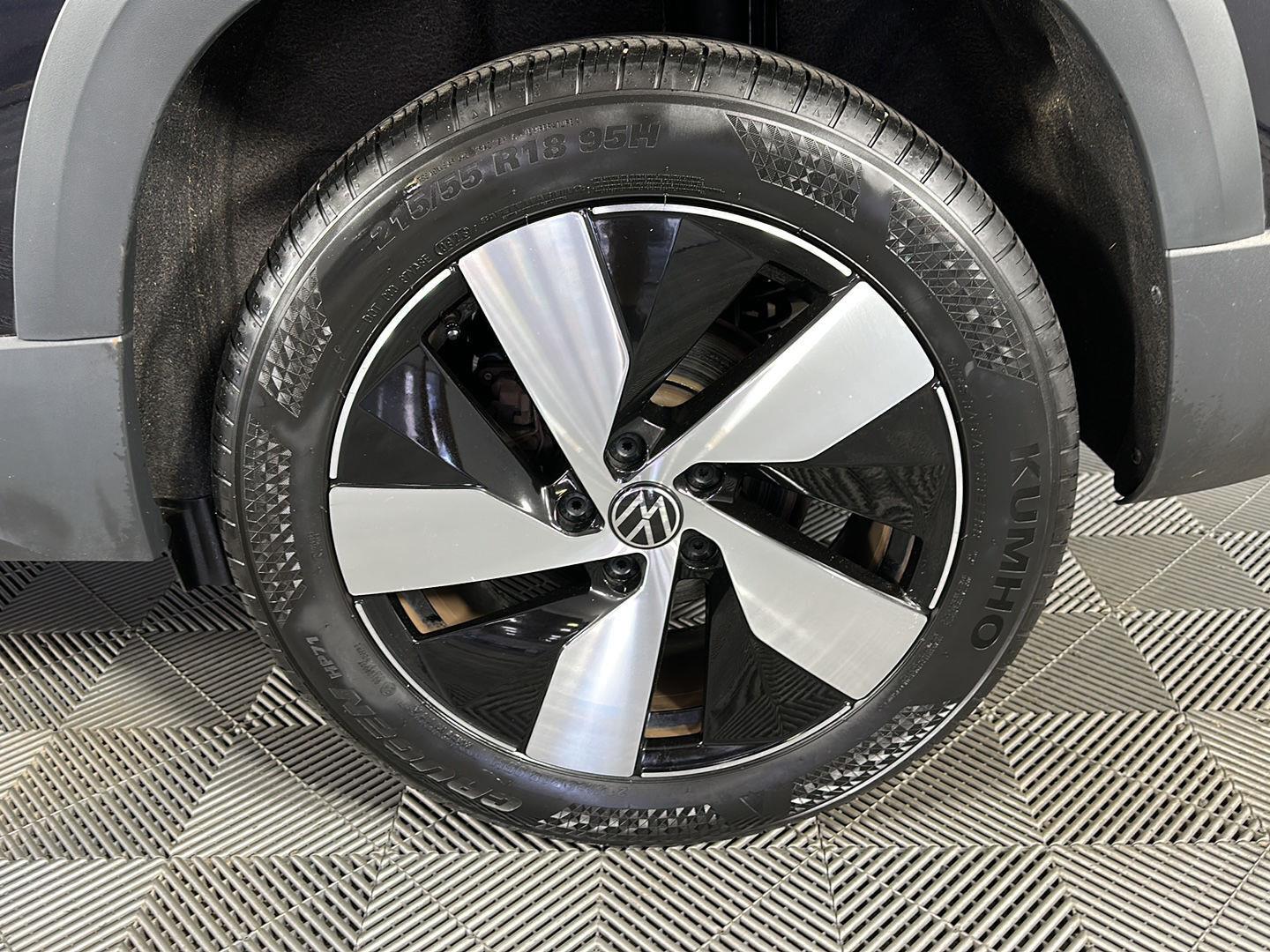 Used 2023 Deep Black Pearl Volkswagen S image 13