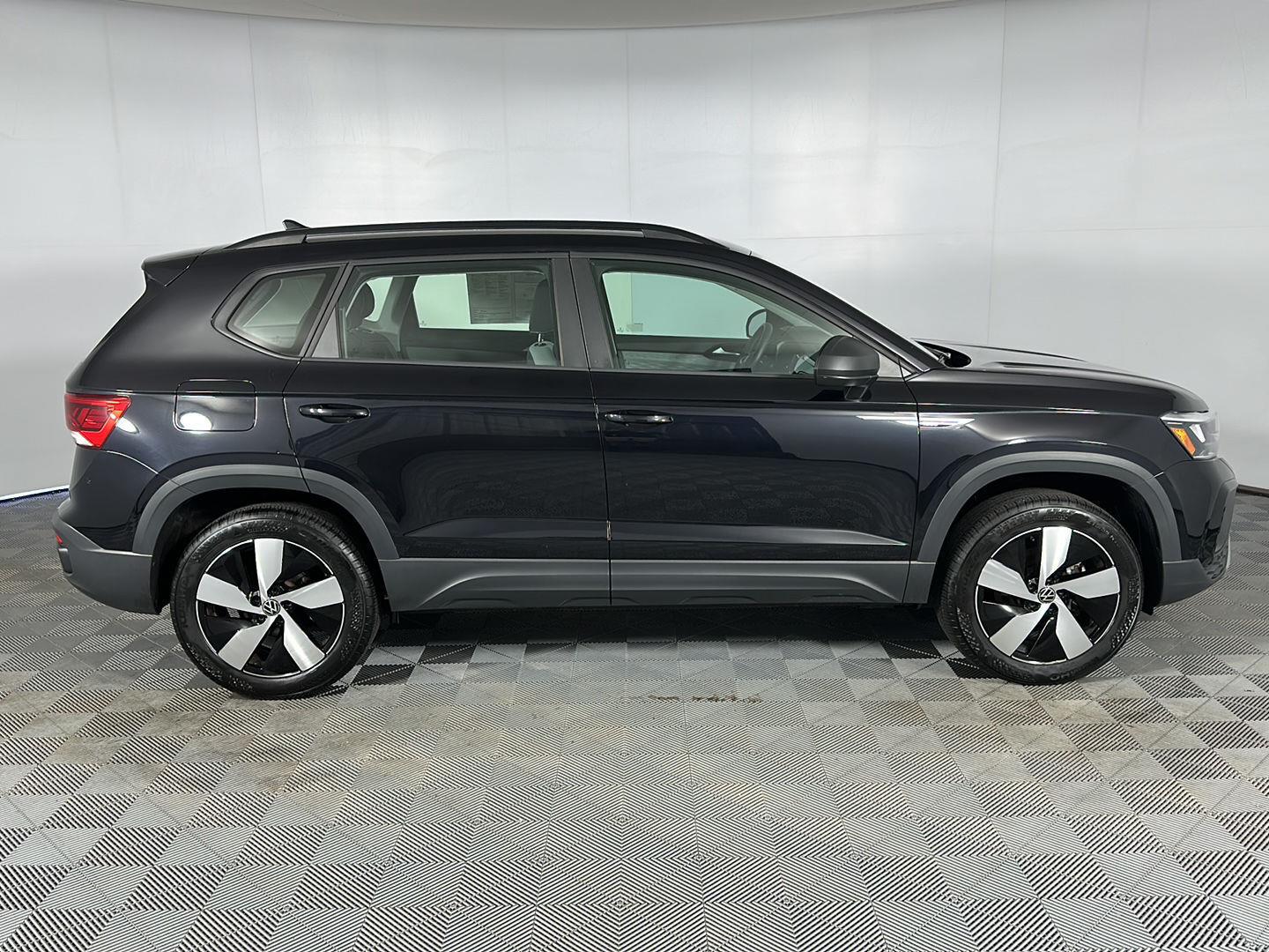 Used 2023 Deep Black Pearl Volkswagen S image 11
