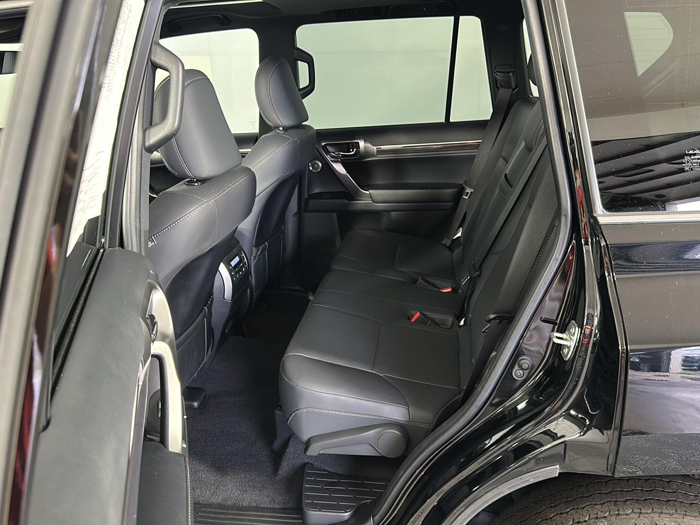 Used 2022 Nebula Gray Pearl Lexus GX 460 Premium image 31