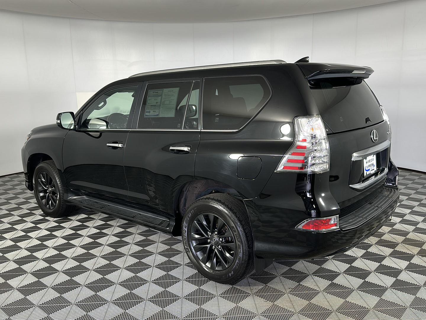 Used 2022 Nebula Gray Pearl Lexus GX 460 Premium image 7