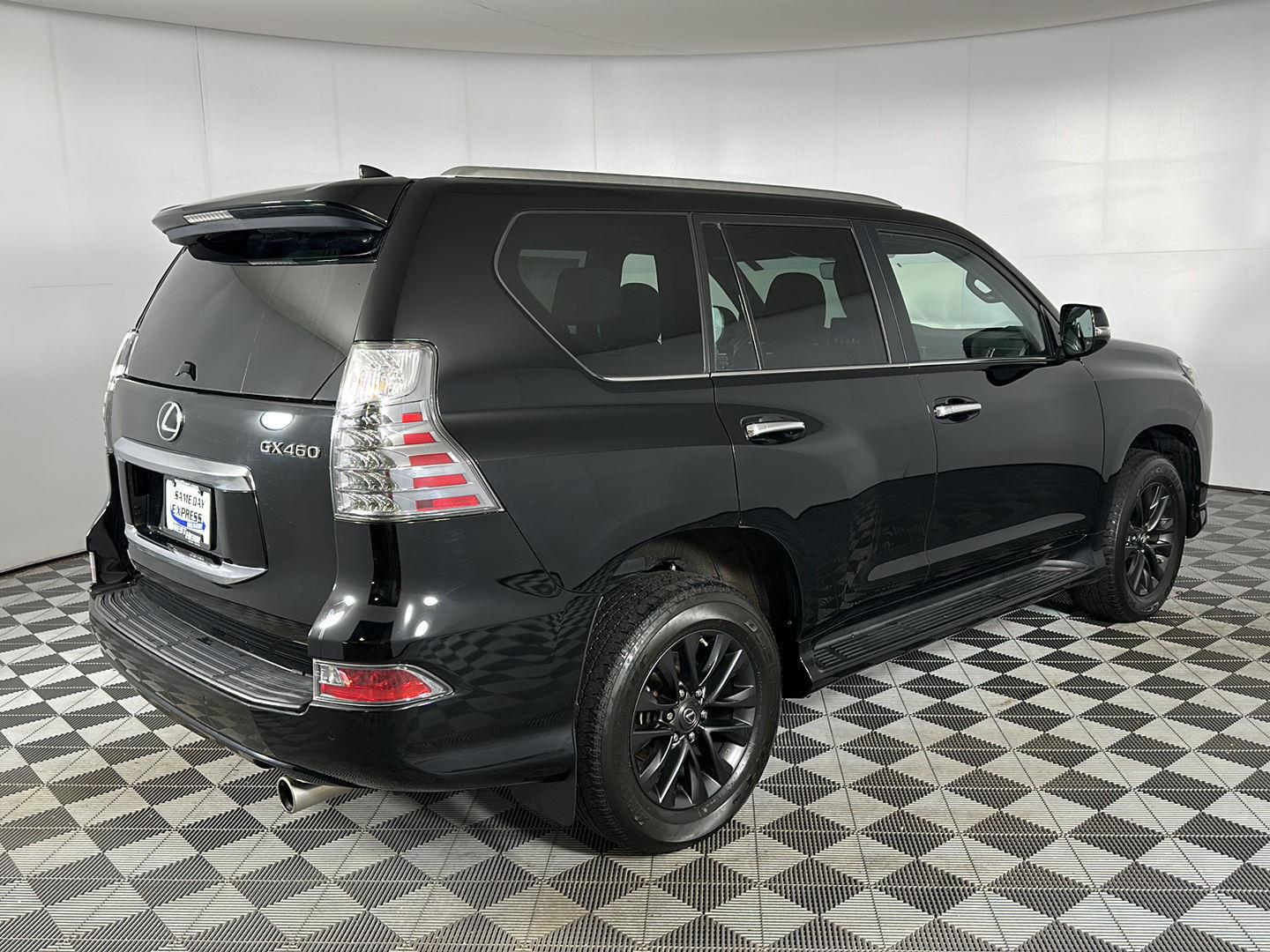 Used 2022 Nebula Gray Pearl Lexus GX 460 Premium image 11