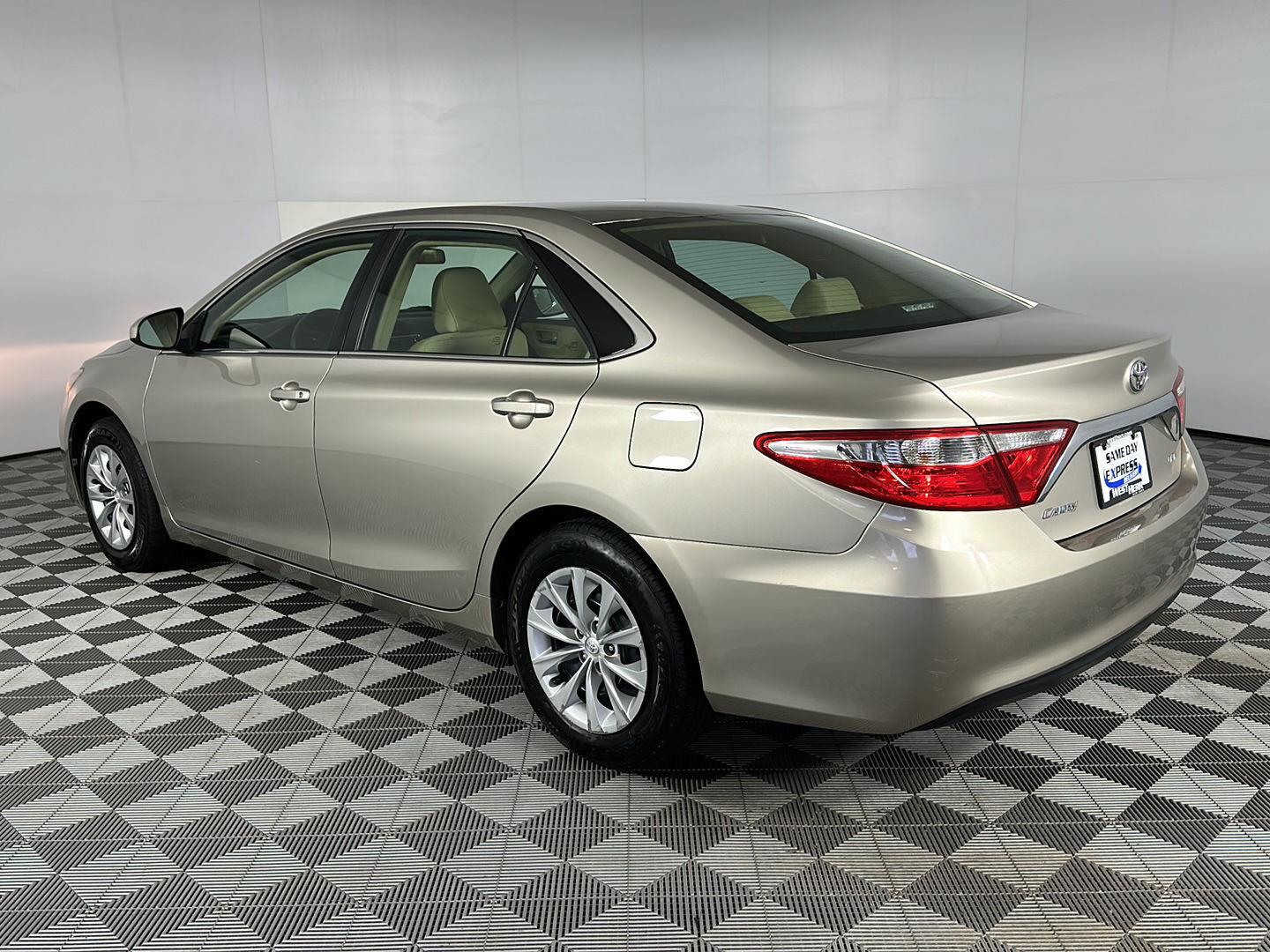 Used 2017 Creme Brulee Mica Toyota LE image 20