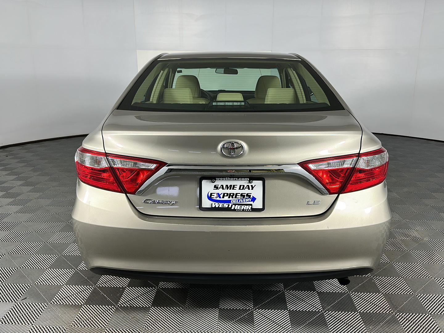 Used 2017 Creme Brulee Mica Toyota LE image 21