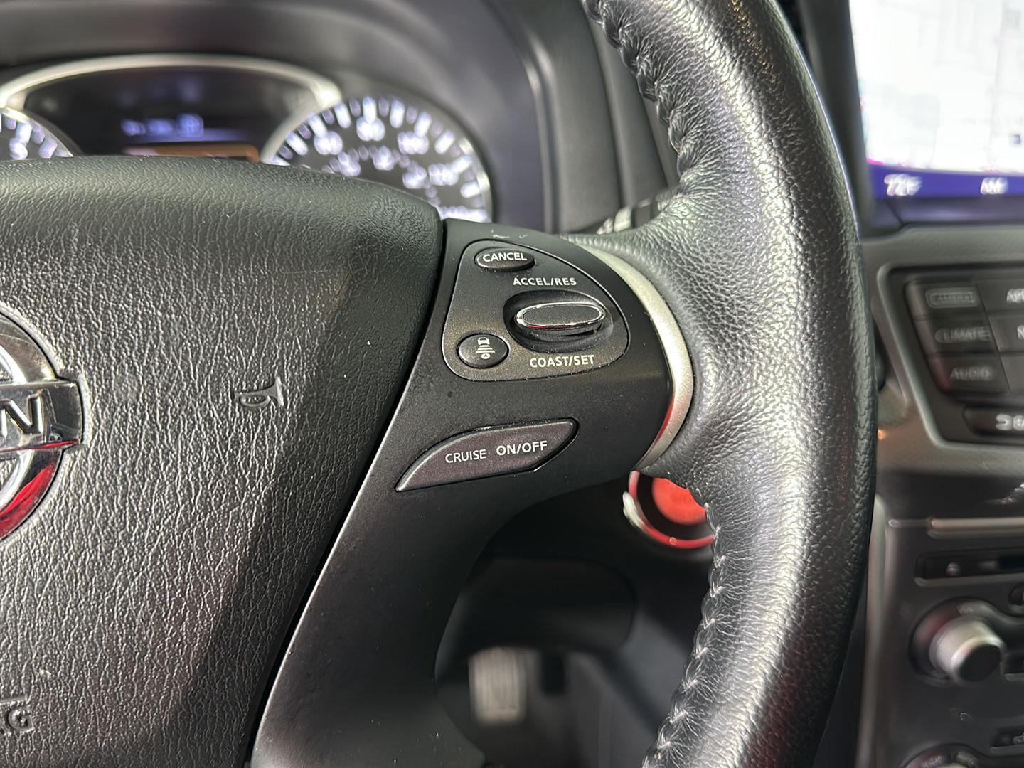 Used 2020 Gun Metallic Nissan SL image 13