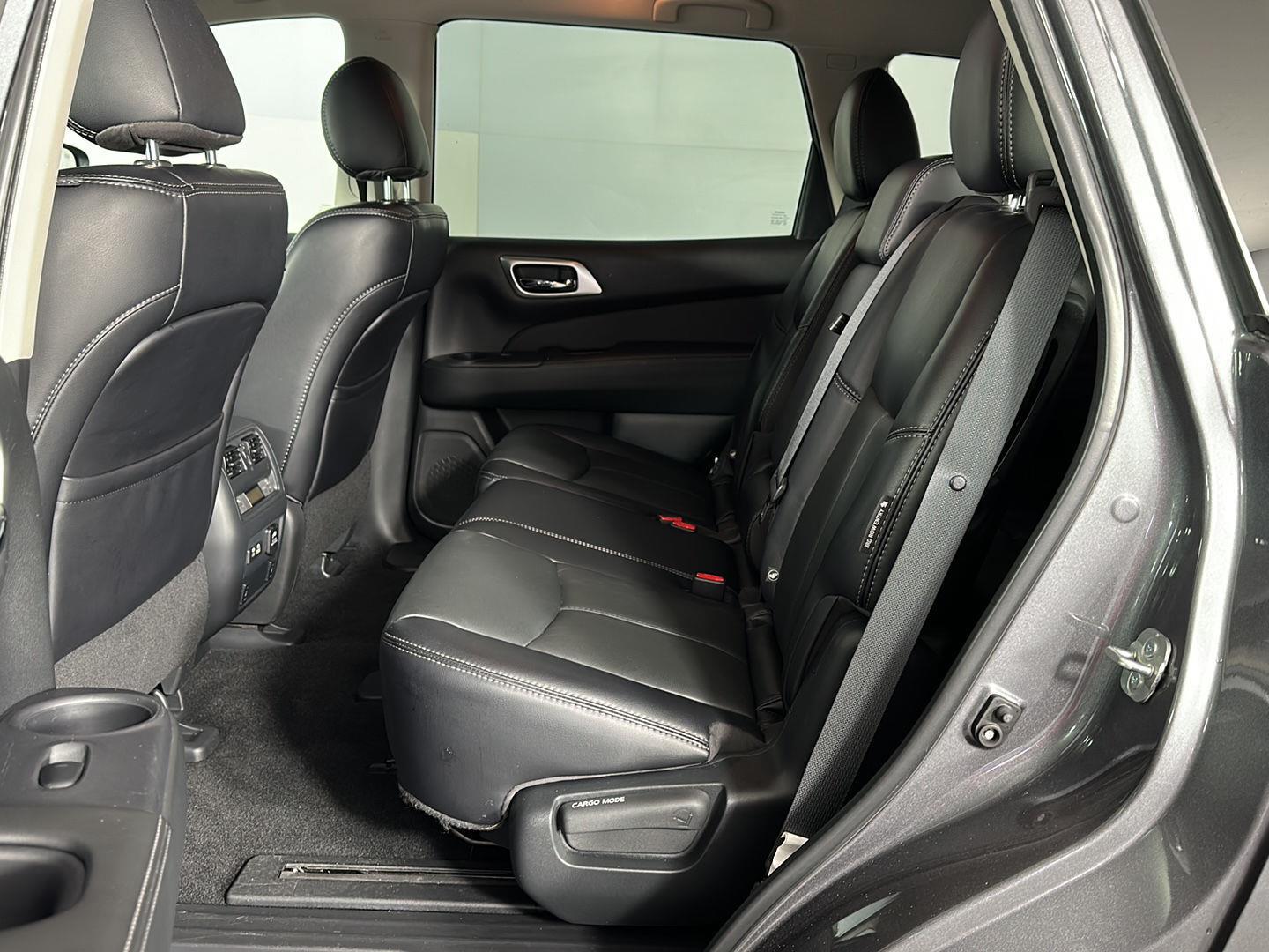 Used 2020 Gun Metallic Nissan SL image 22