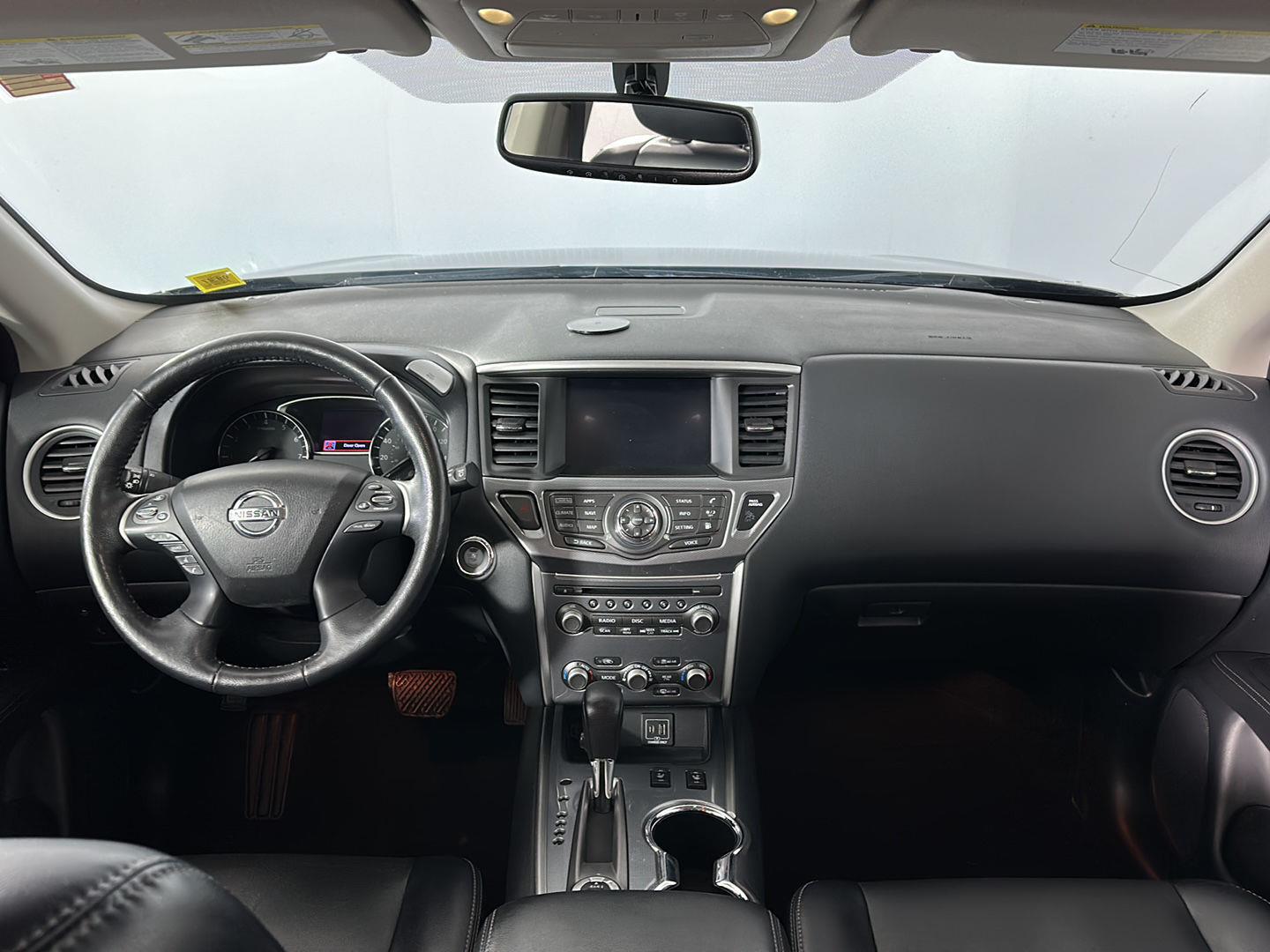 Used 2020 Gun Metallic Nissan SL image 23