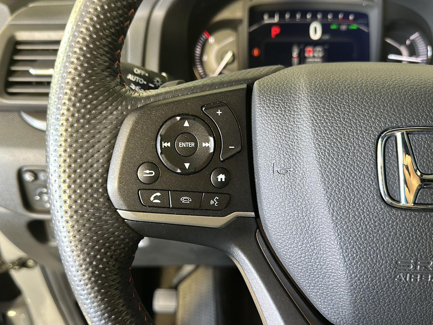 Used 2024 Sonic Gray Pearl Honda TrailSport image 18