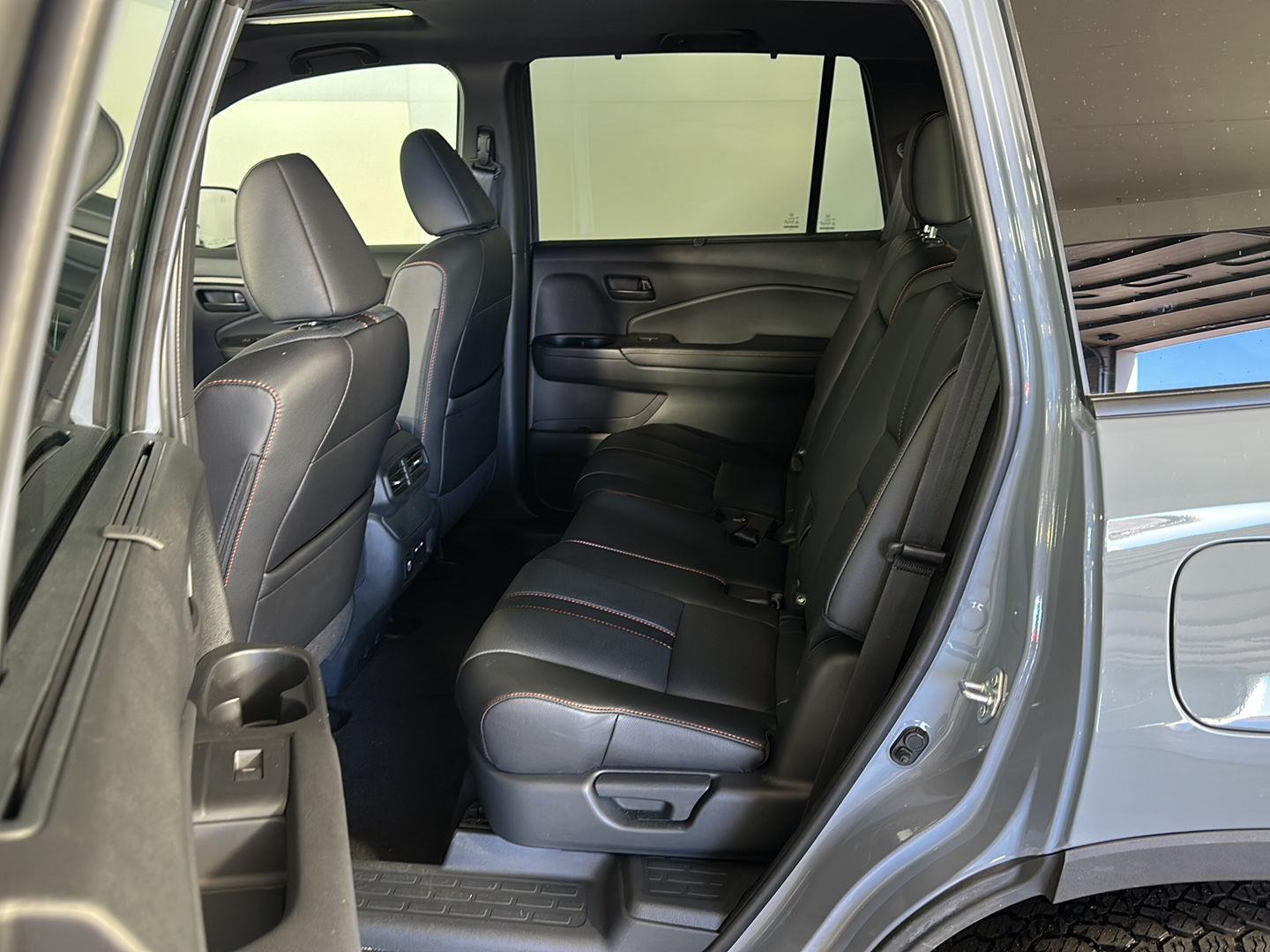 Used 2024 Sonic Gray Pearl Honda TrailSport image 26