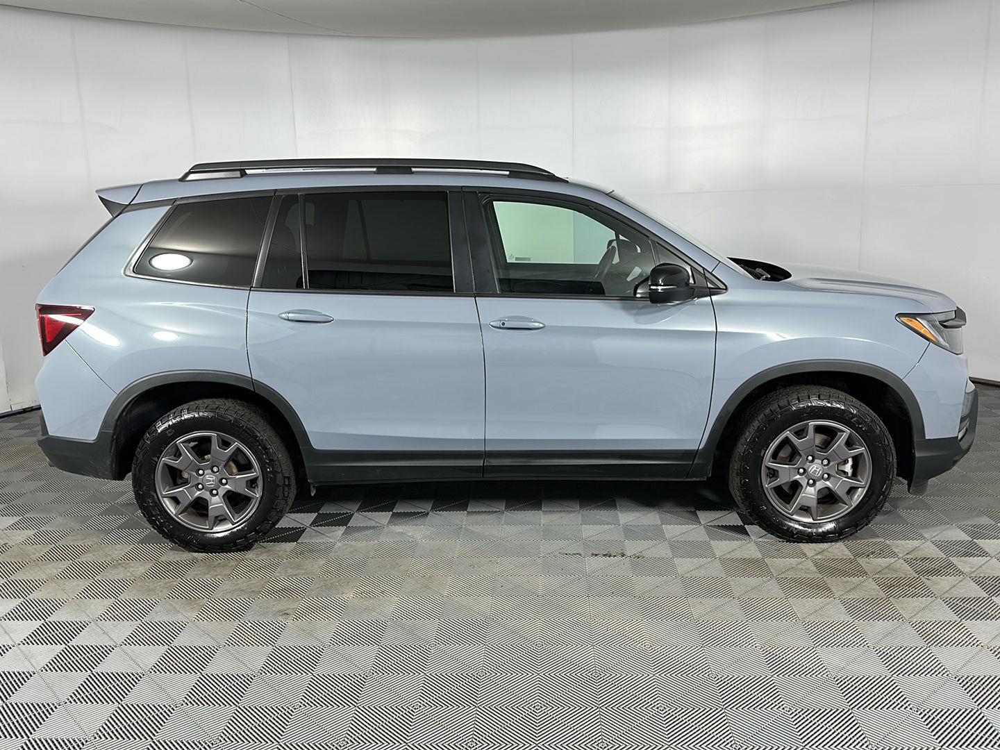 Used 2024 Sonic Gray Pearl Honda TrailSport image 10