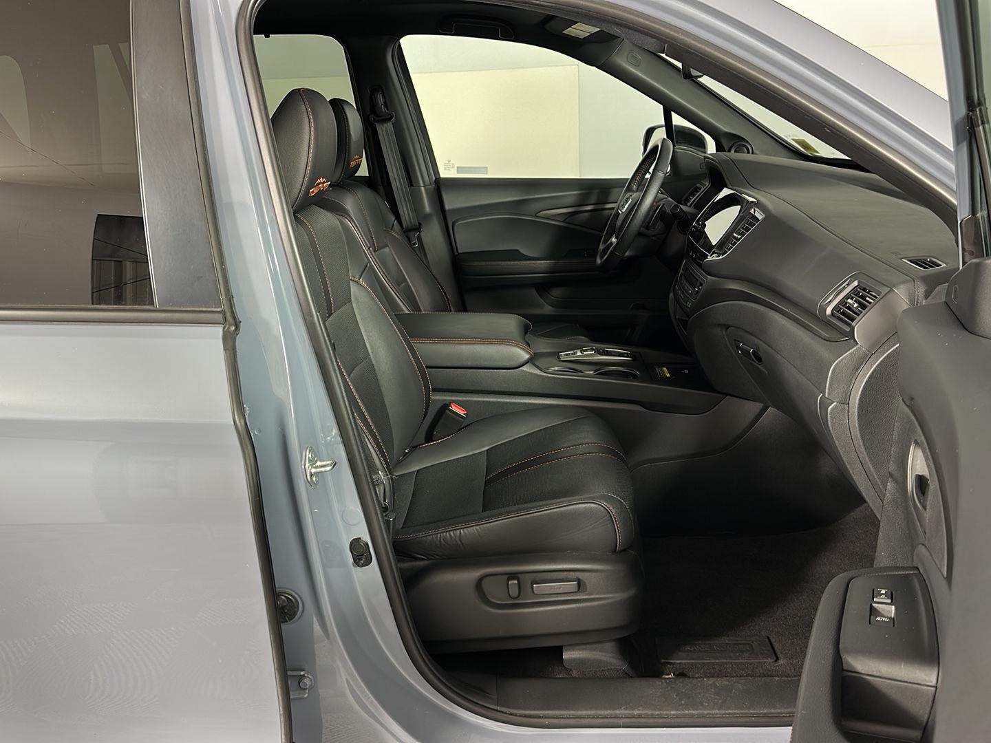Used 2024 Sonic Gray Pearl Honda TrailSport image 29