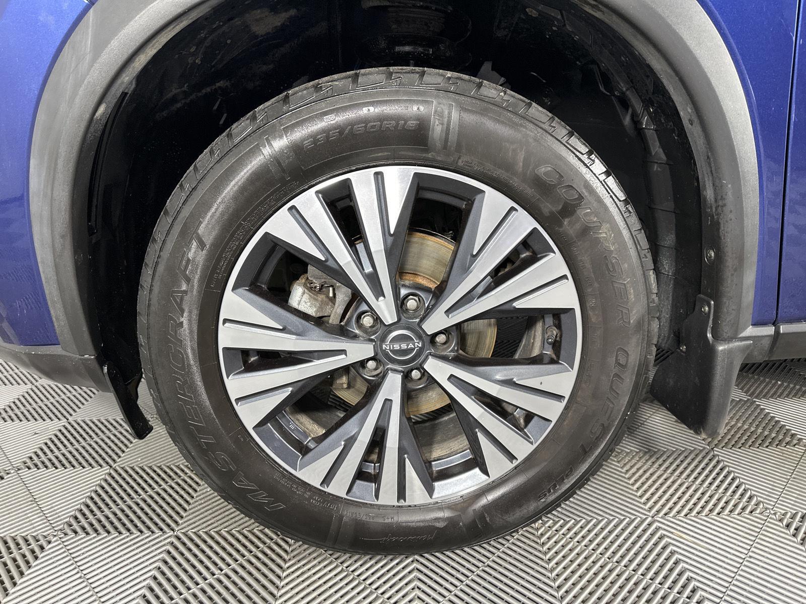 Used 2022 Caspian Blue Metallic Nissan SV image 12