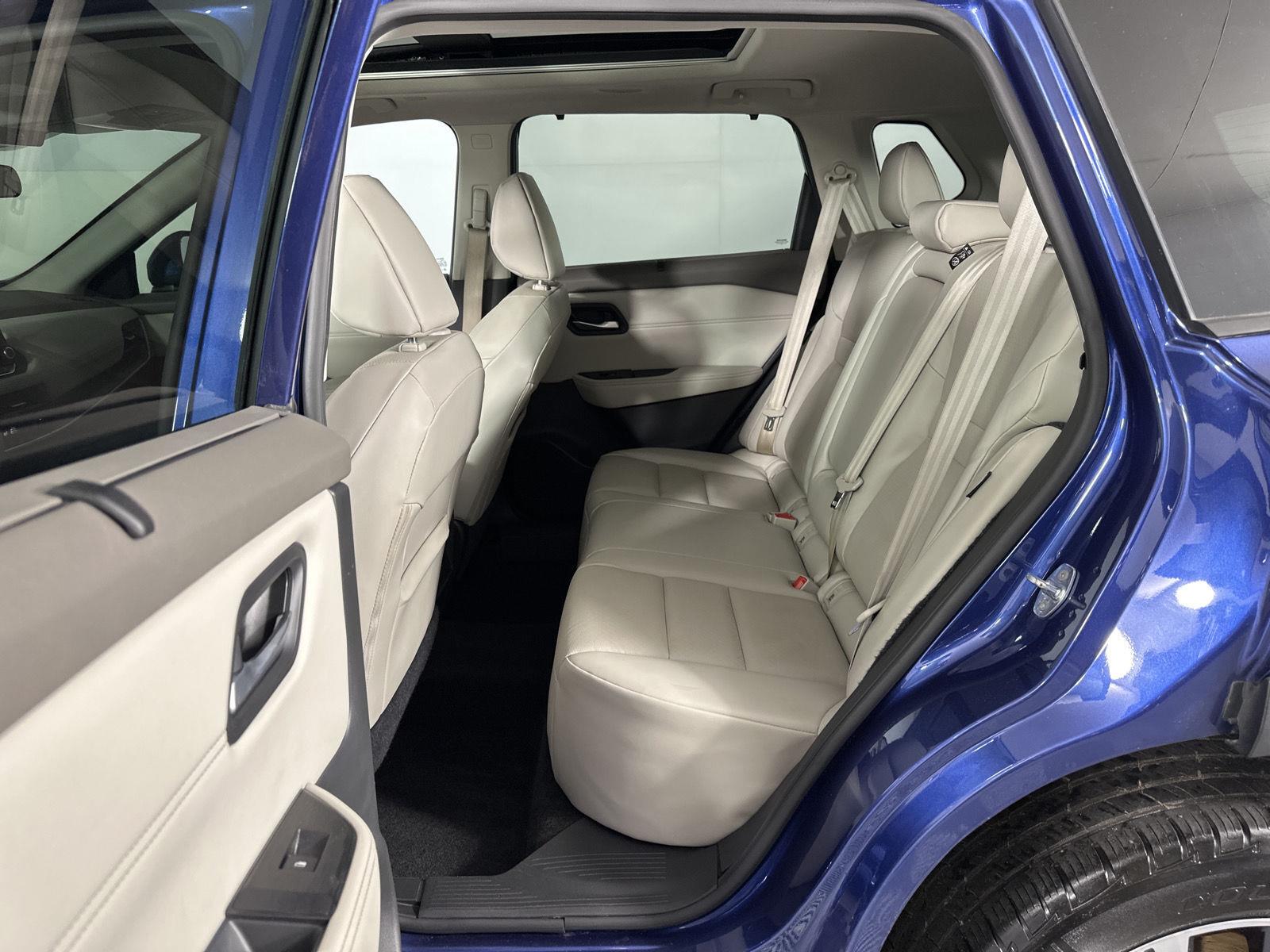 Used 2022 Caspian Blue Metallic Nissan SV image 26