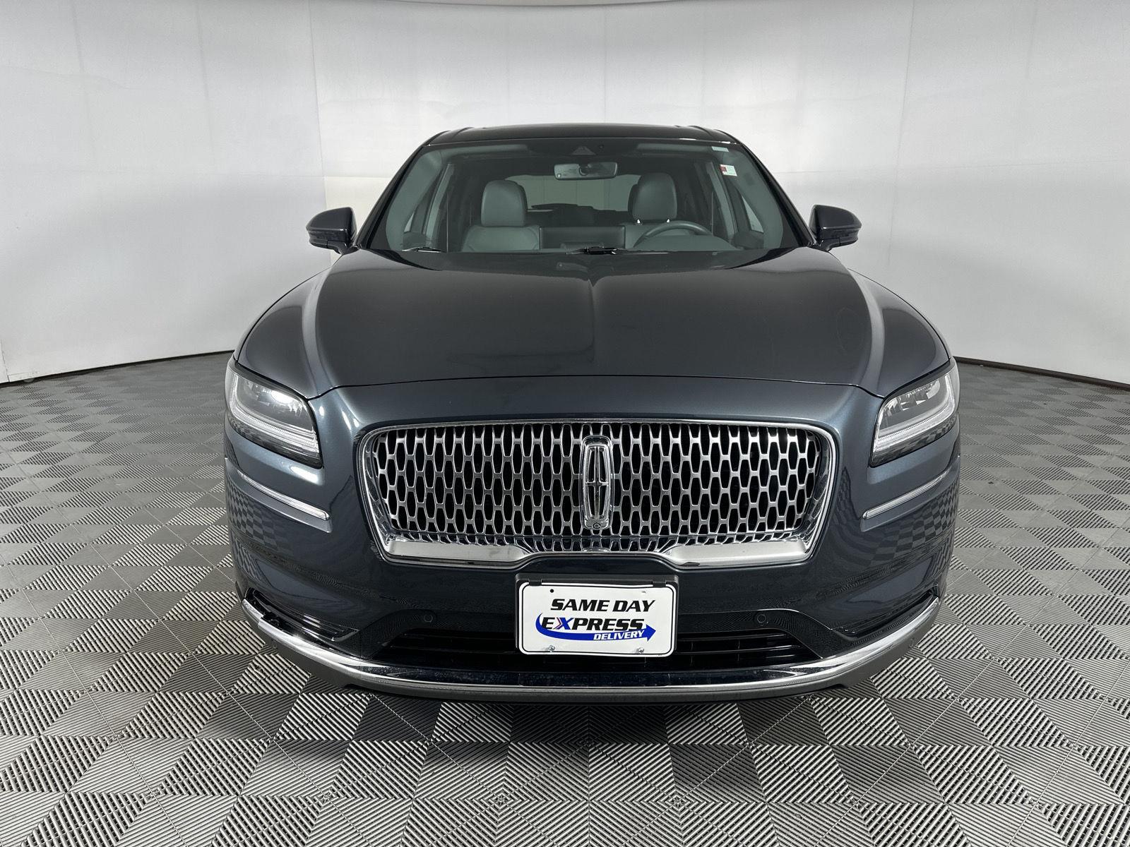 Used 2022 Flight Blue Lincoln Reserve image 3
